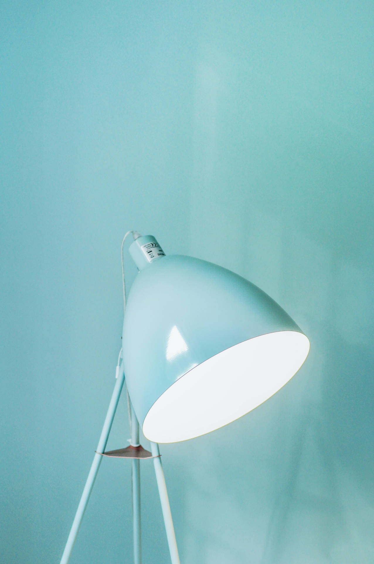 Light Blue Aesthetic Standing Lamp Wallpaper