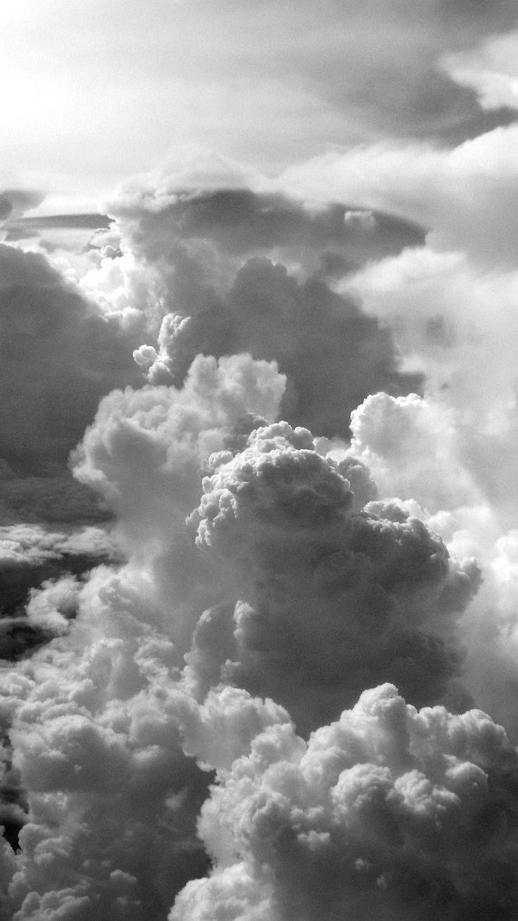 Leichtegraue Ästhetische Wolken Wallpaper