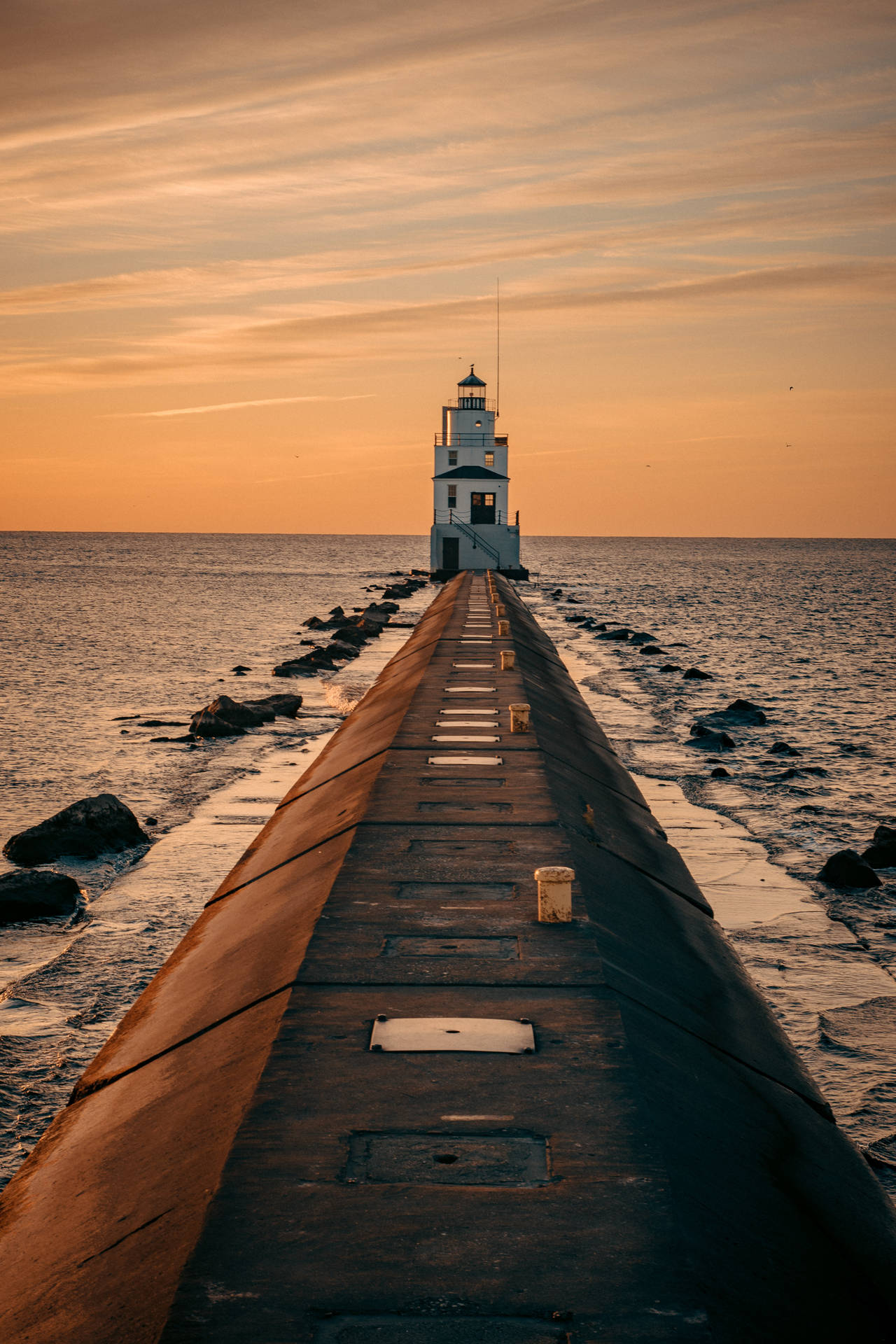 Lighthouse Scenery For Iphone Screens Wallpaper