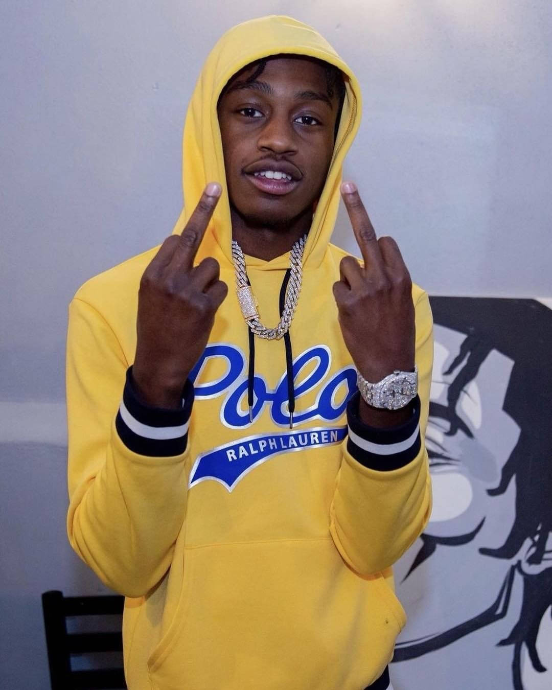 Lil Tjay Yellow Hoodie Background
