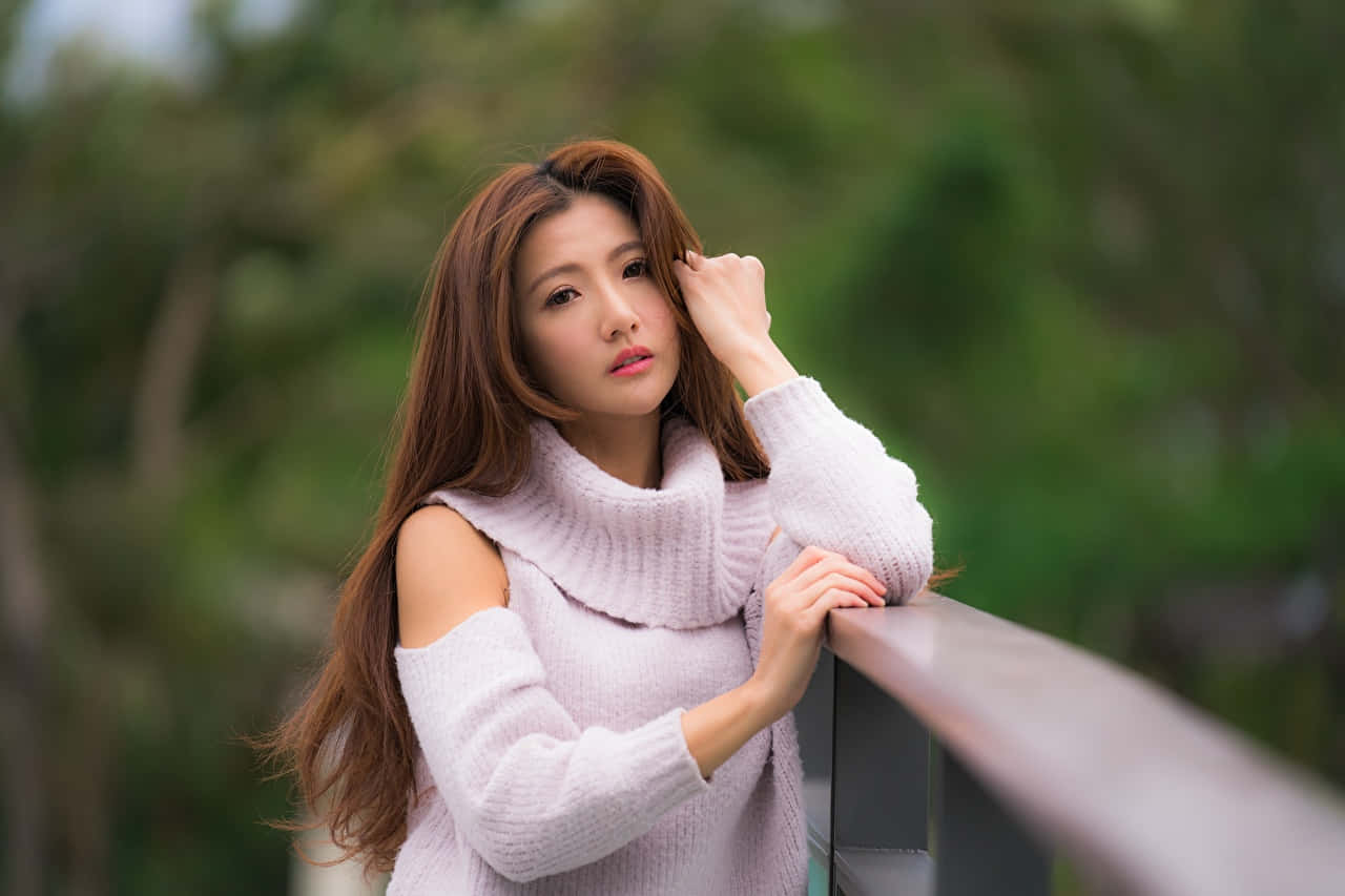 Fashionable Off-Shoulder Lilac Knit Sweater Wallpaper