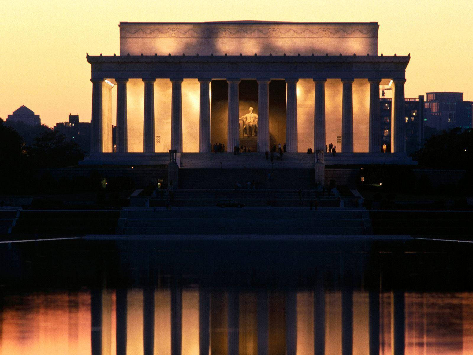Lincoln Monument Golden Hour Wallpaper