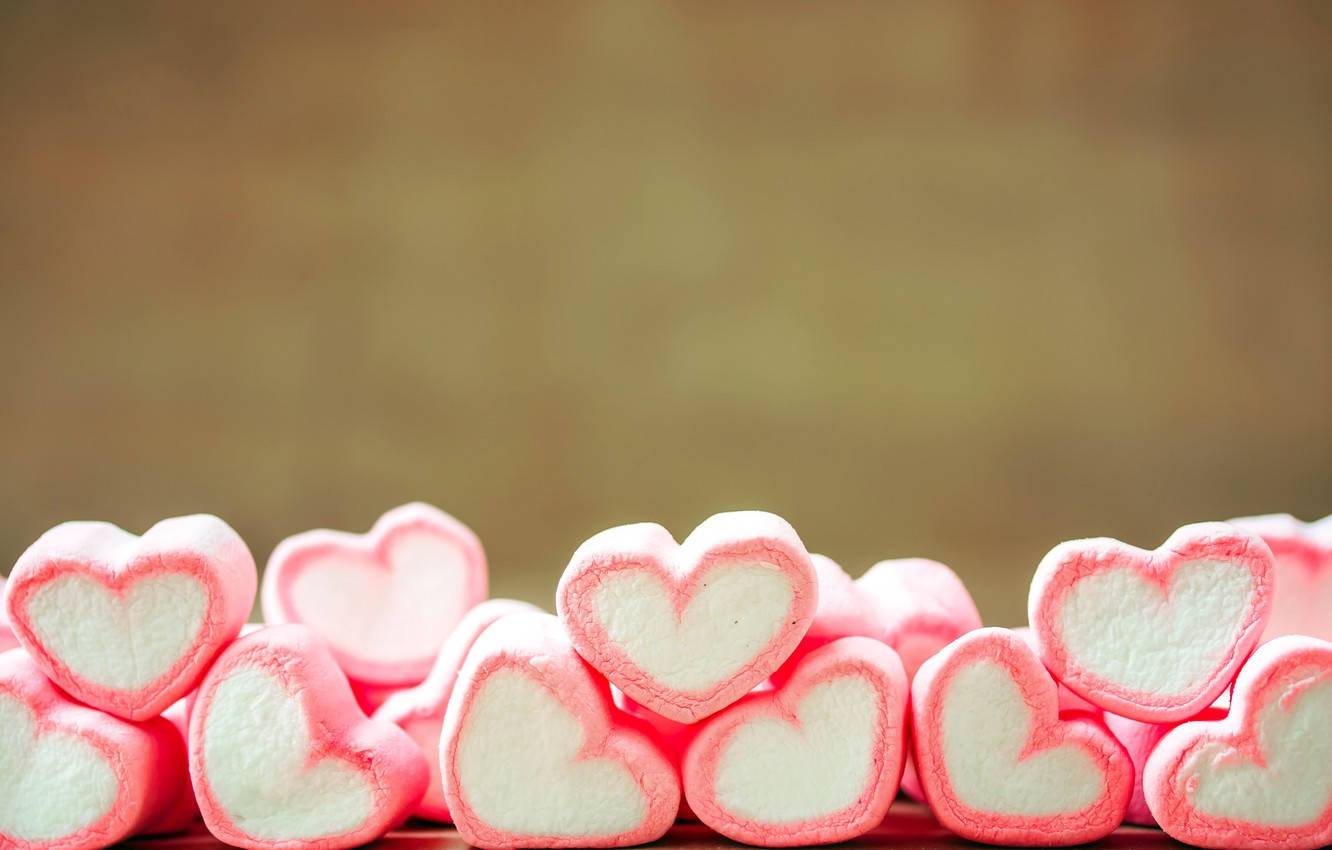 Lined Up 3d Marshmallow Hearts Wallpaper