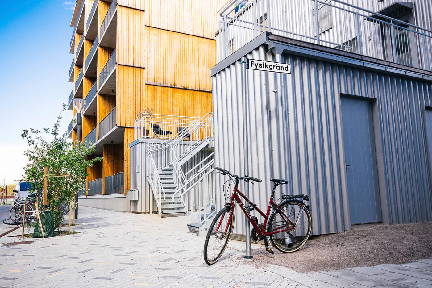 Linkoping Modern Architecture Bicycle Wallpaper