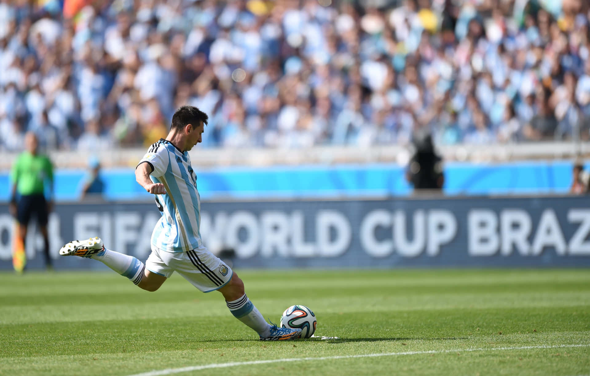 Lionel Messi Mastering A Free Kick Wallpaper