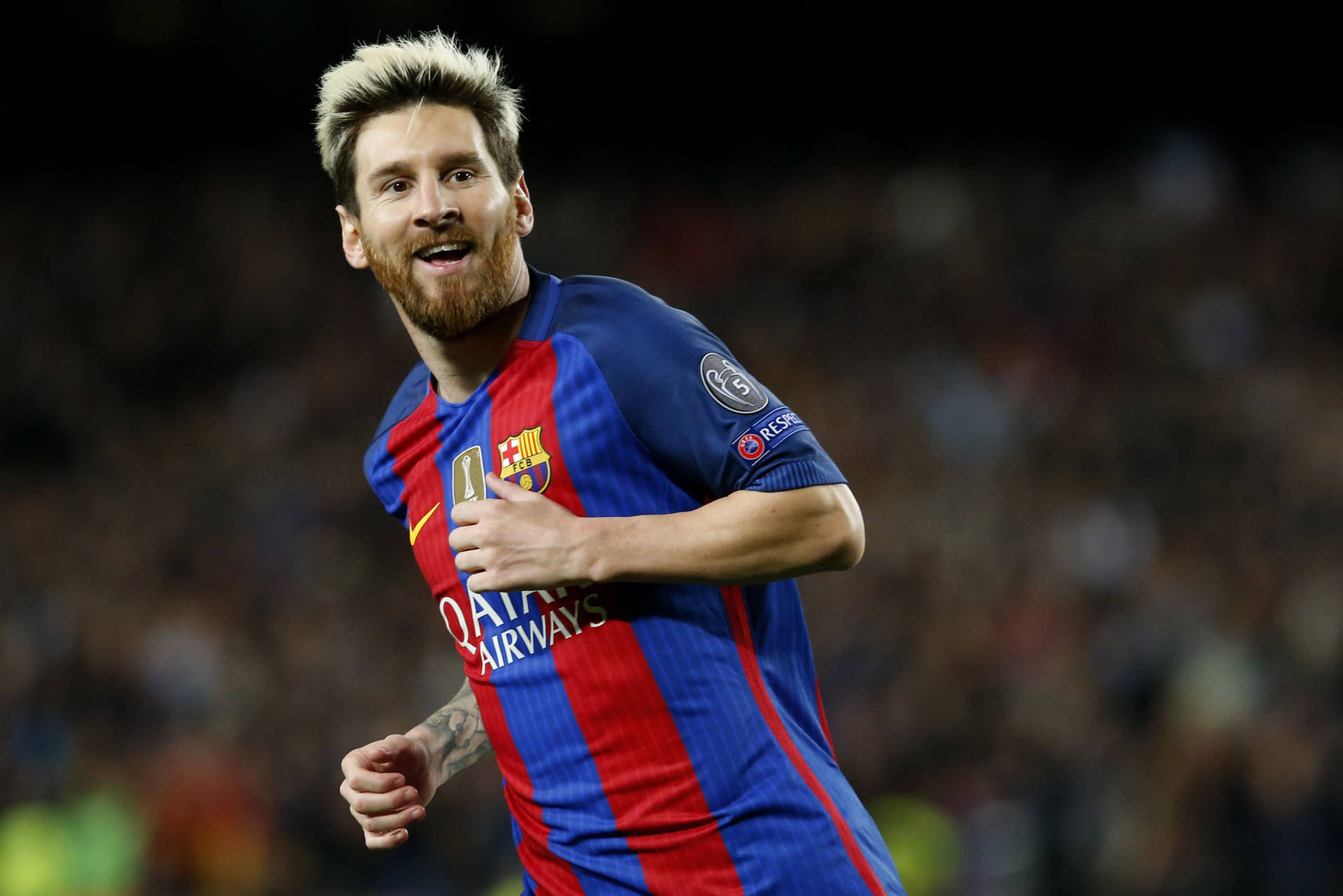 Lionel Messi med ubleget hvidt hår Wallpaper