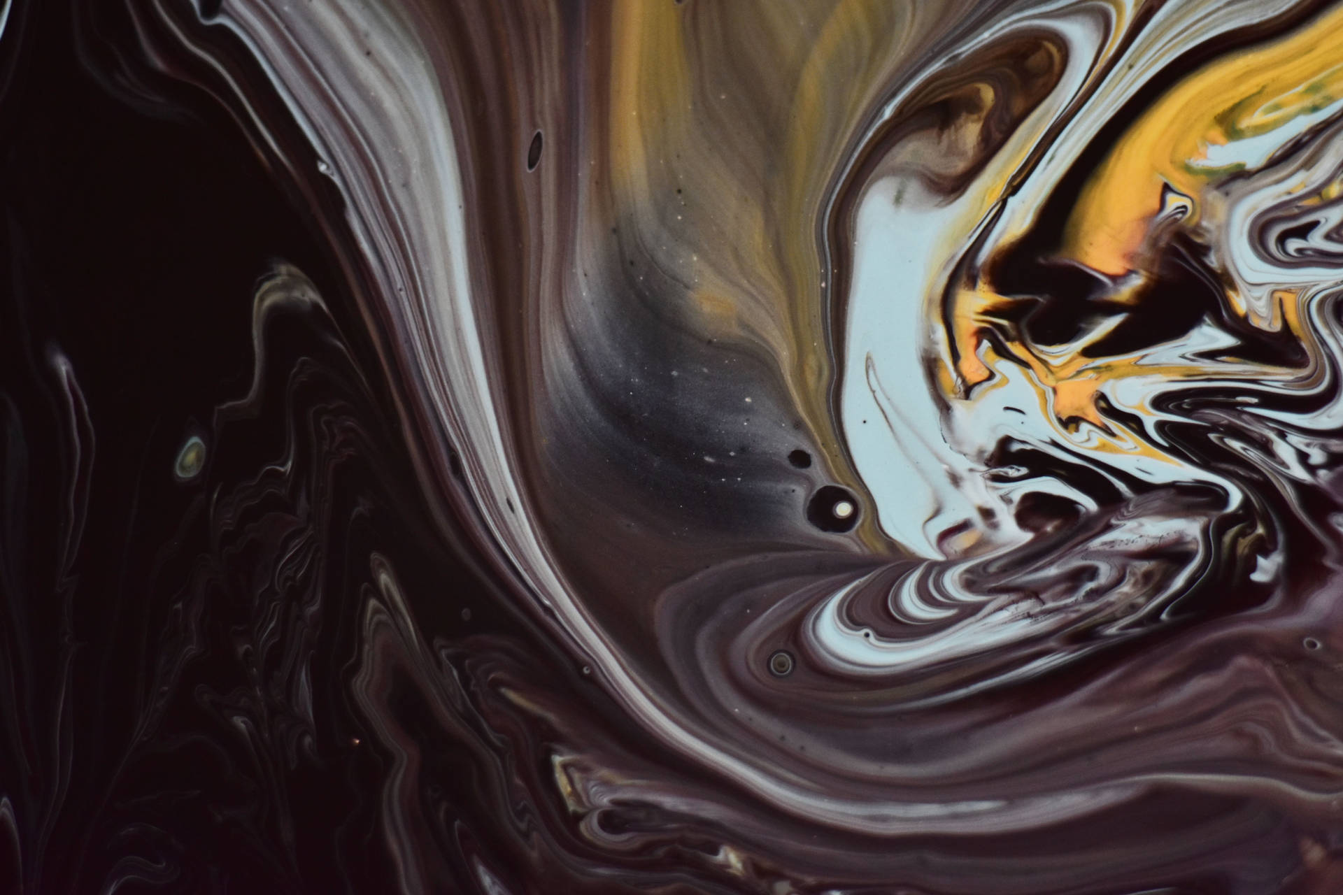 Liquid Paint Swirl Wallpaper