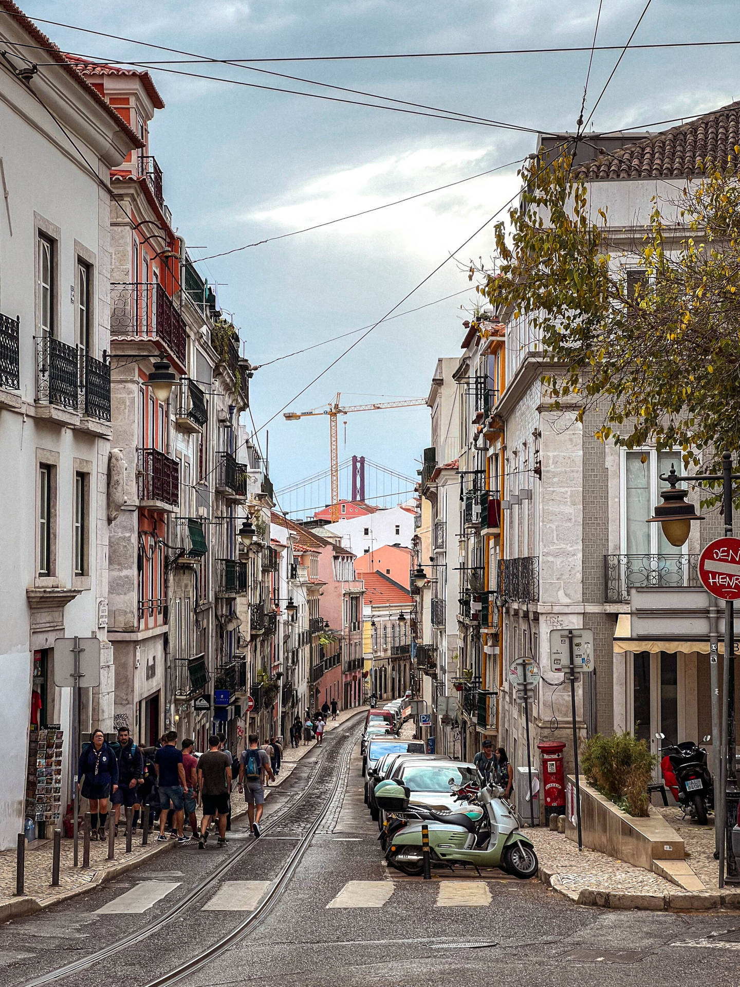 Vistadella Strada Di Lisbona Sfondo