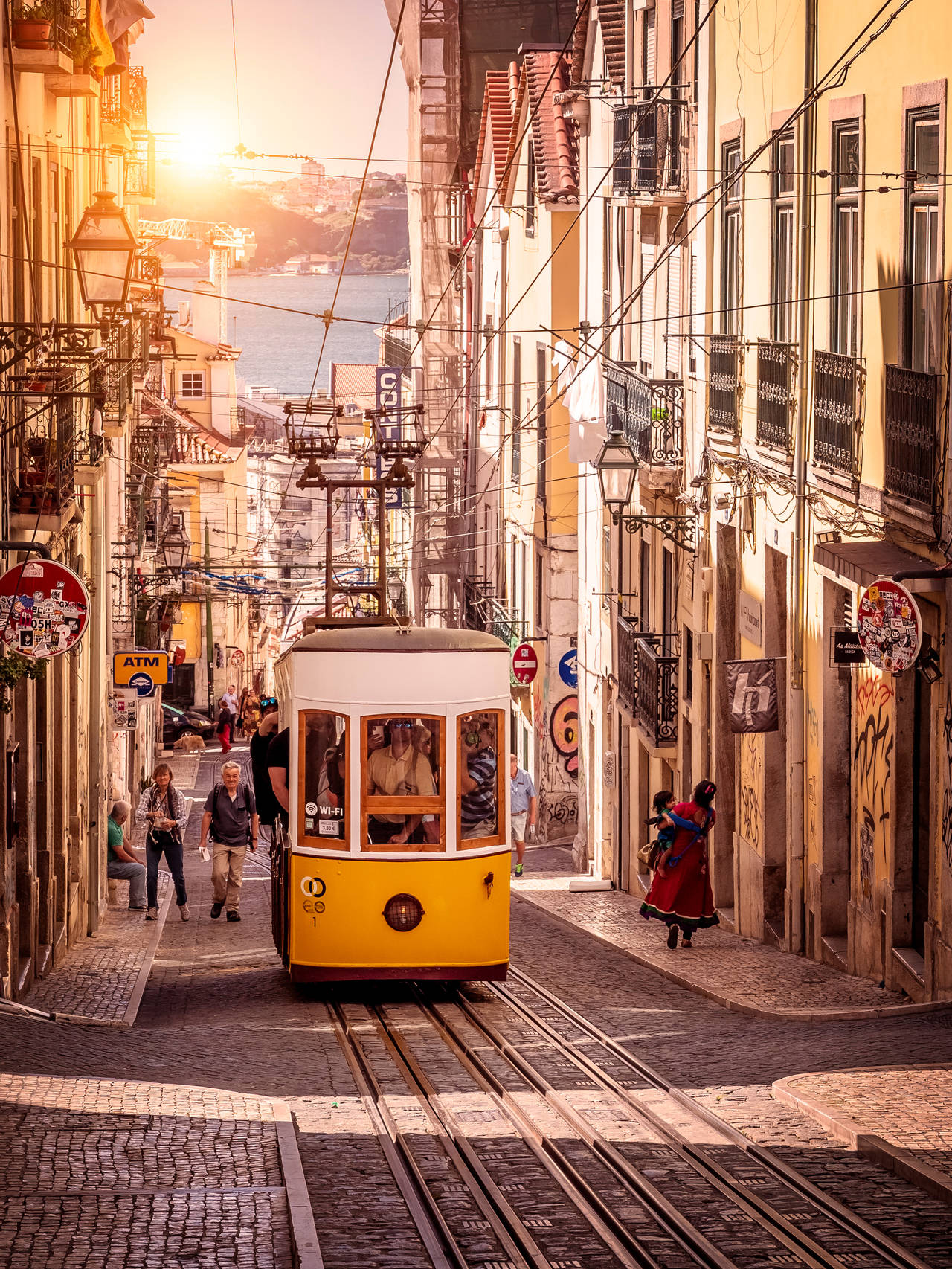 Lisboa,tranvía Vintage 28 Fondo de pantalla
