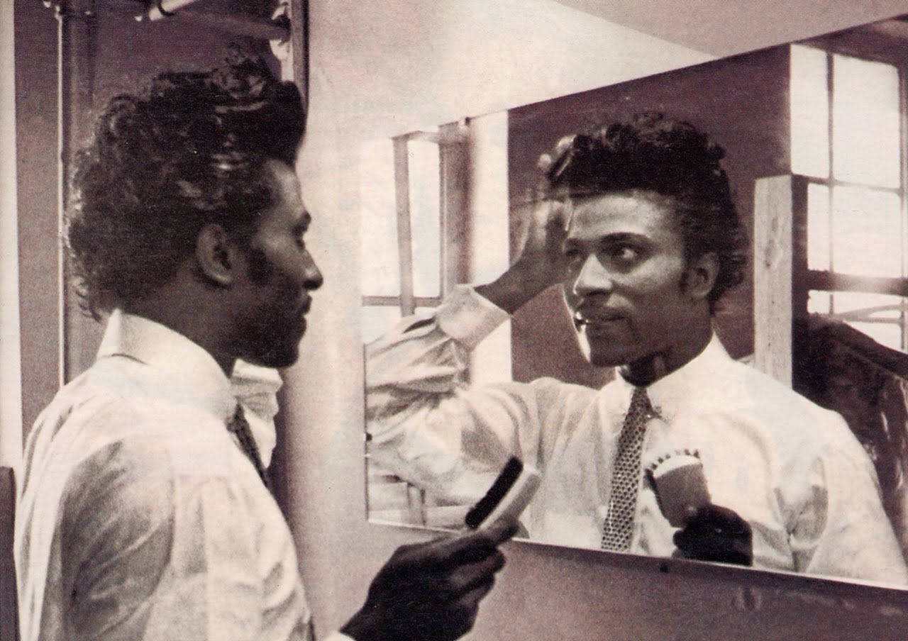 Little Richard Mirror Look Wrigley Fields 1956 Wallpaper