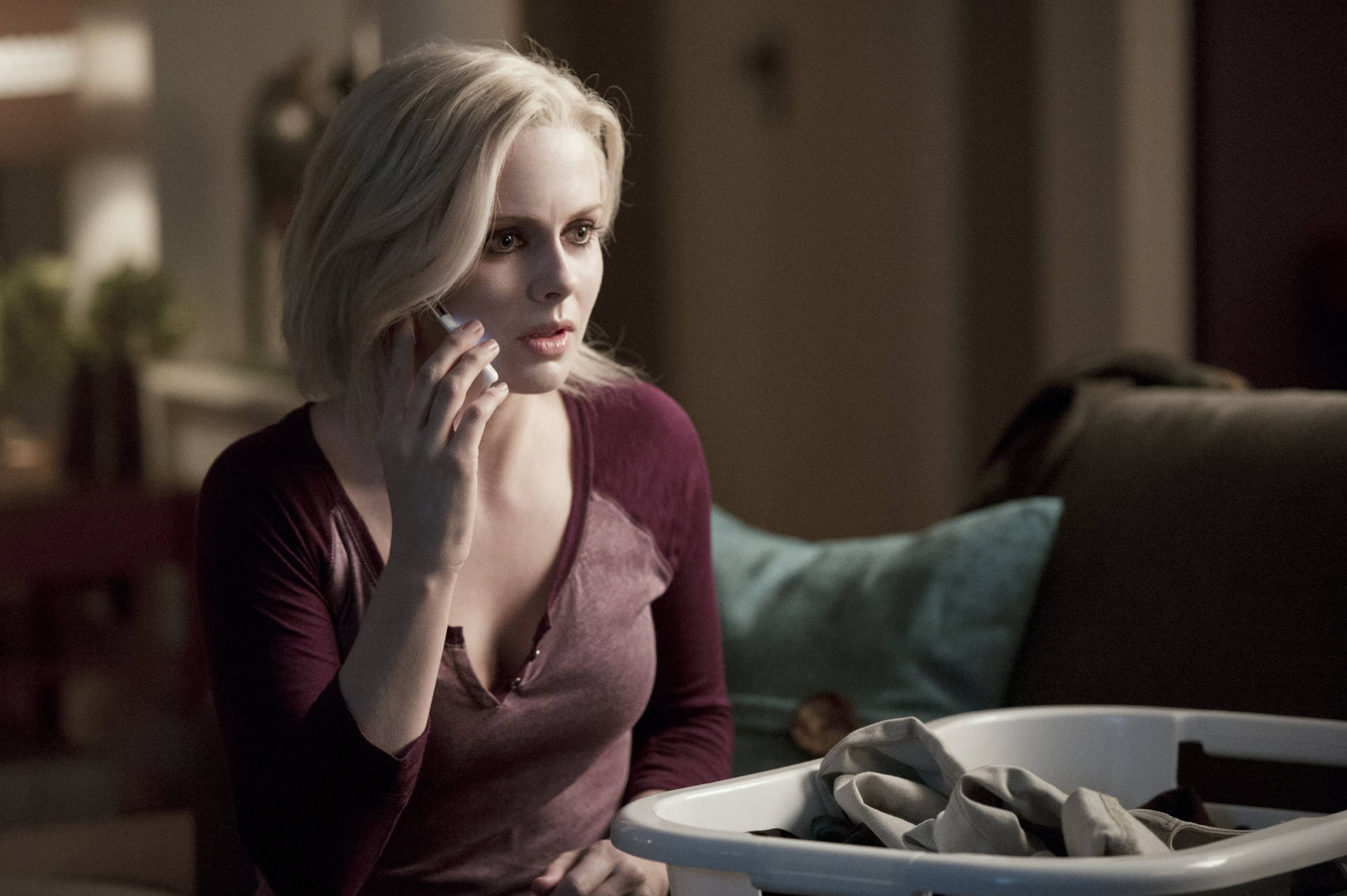 Liv Moore Talking On The Phone In iZombie Wallpaper