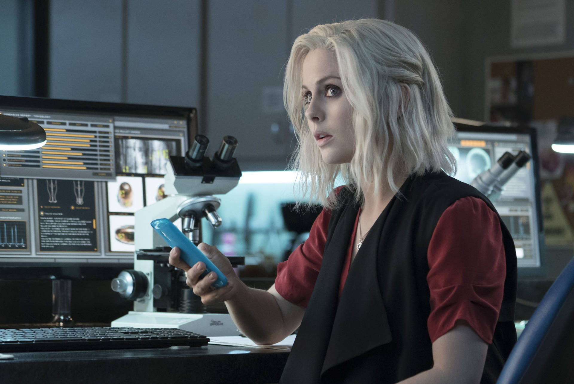 iZombie's Liv Moore at Work in the Morgue Wallpaper
