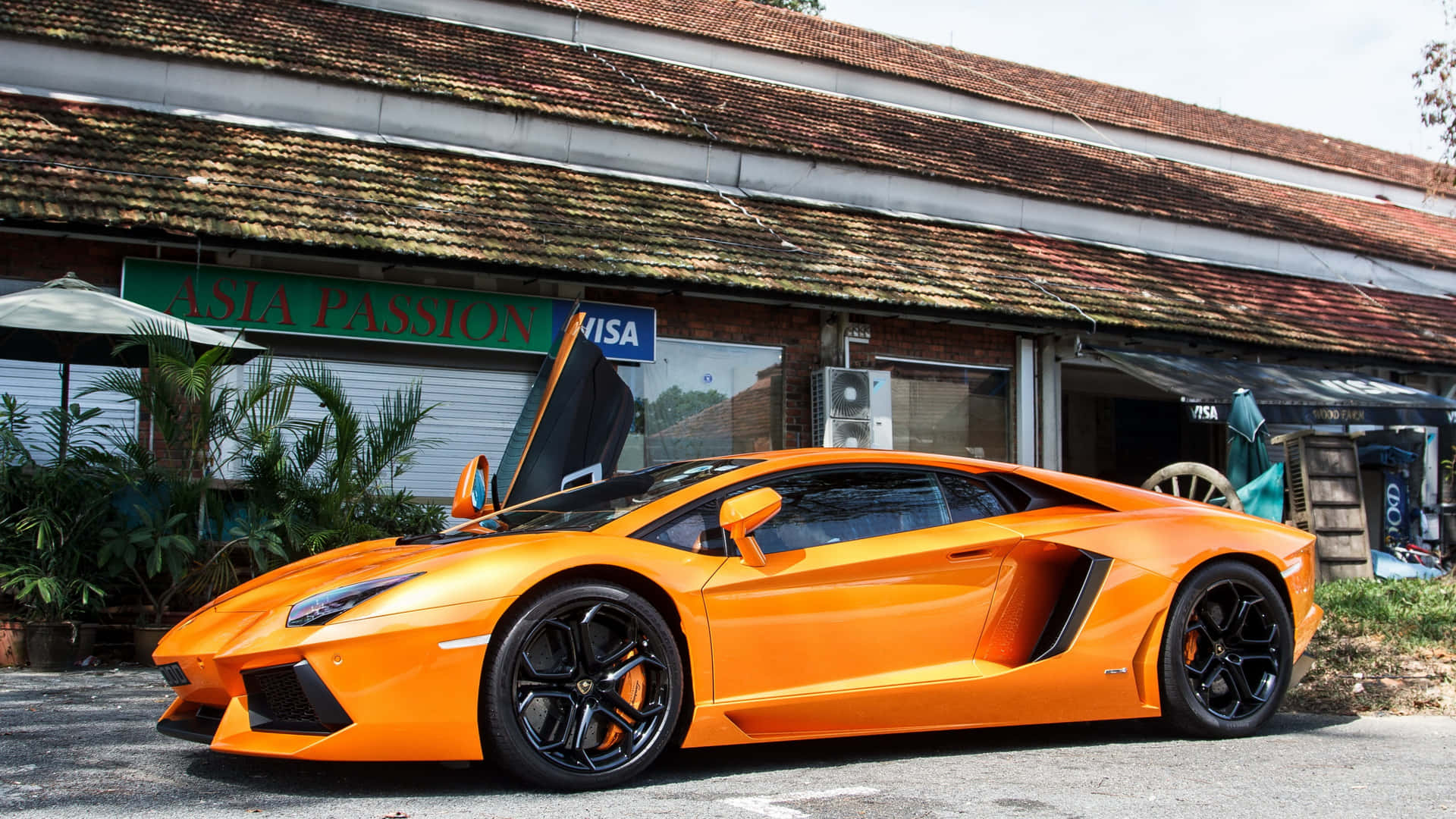 Lamborghiniaventador En Naranja En Vivo Fondo de pantalla