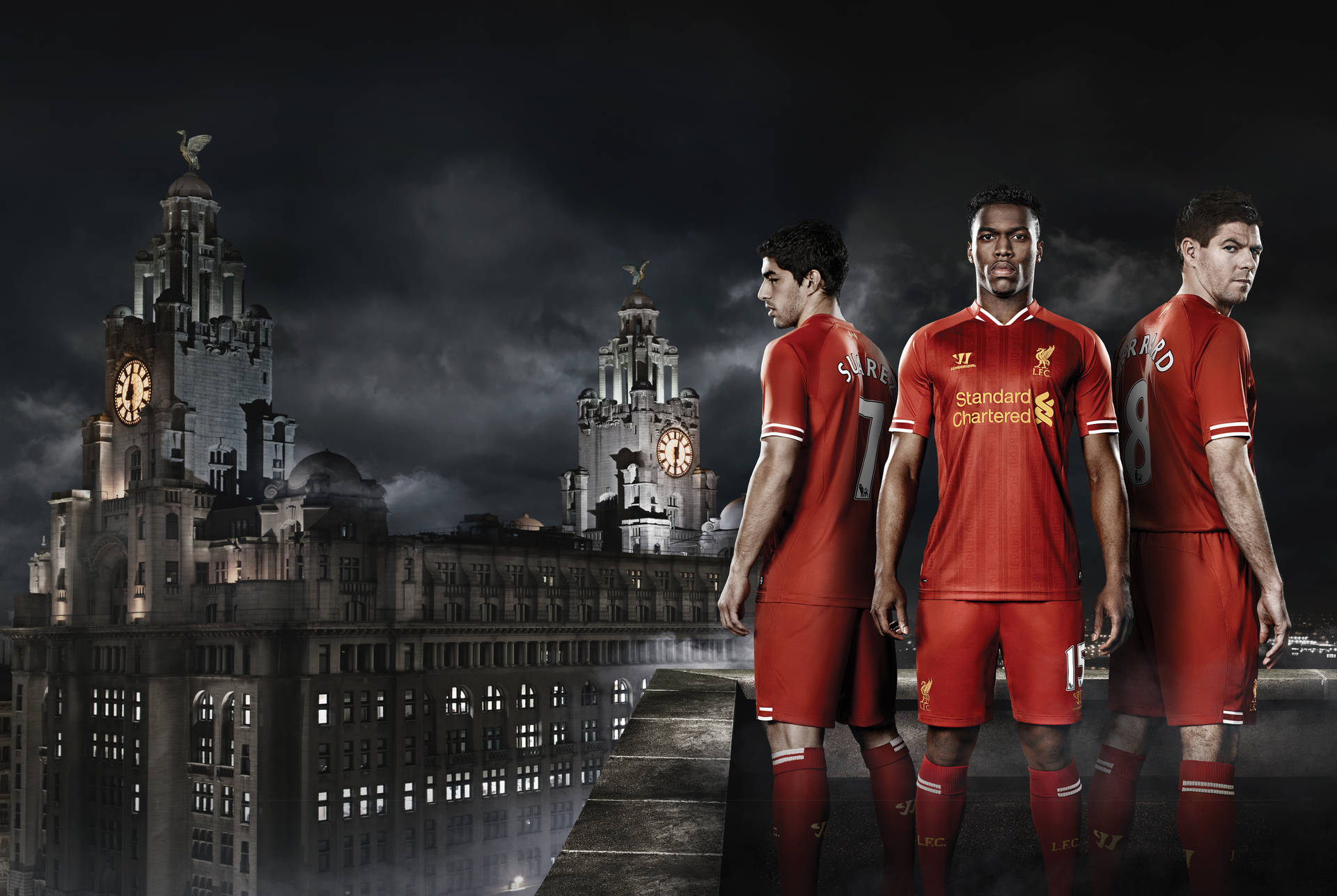 Liverpool Fc-spillere i uniform Wallpaper