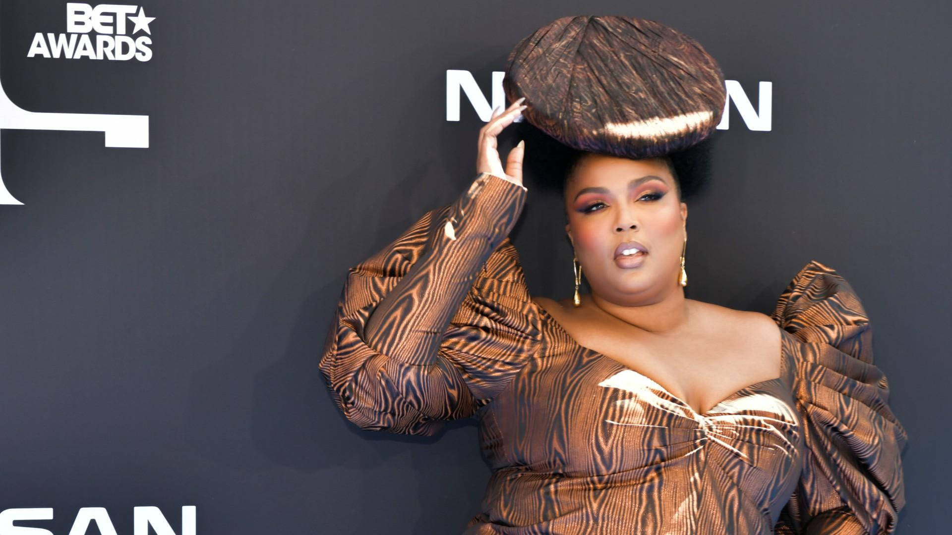 Lizzo At Bet Awards Background
