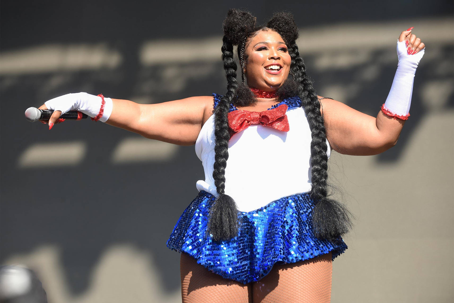 Lizzo In Sailor Moon Outfit Background