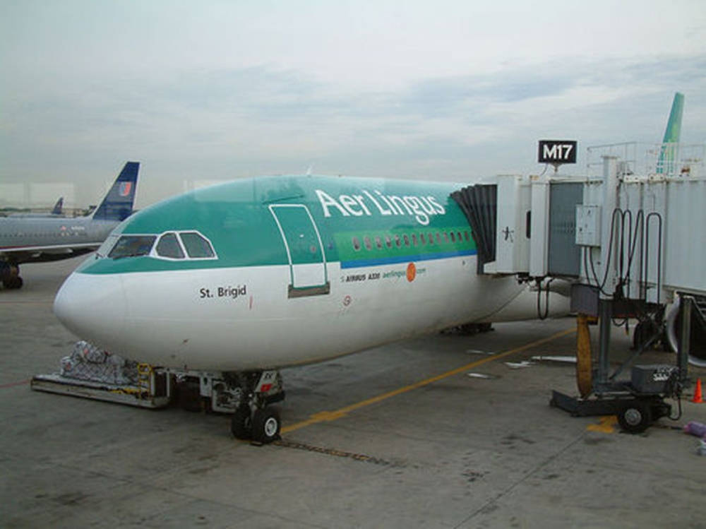 Loading Of Aer Lingus Airplane Picture