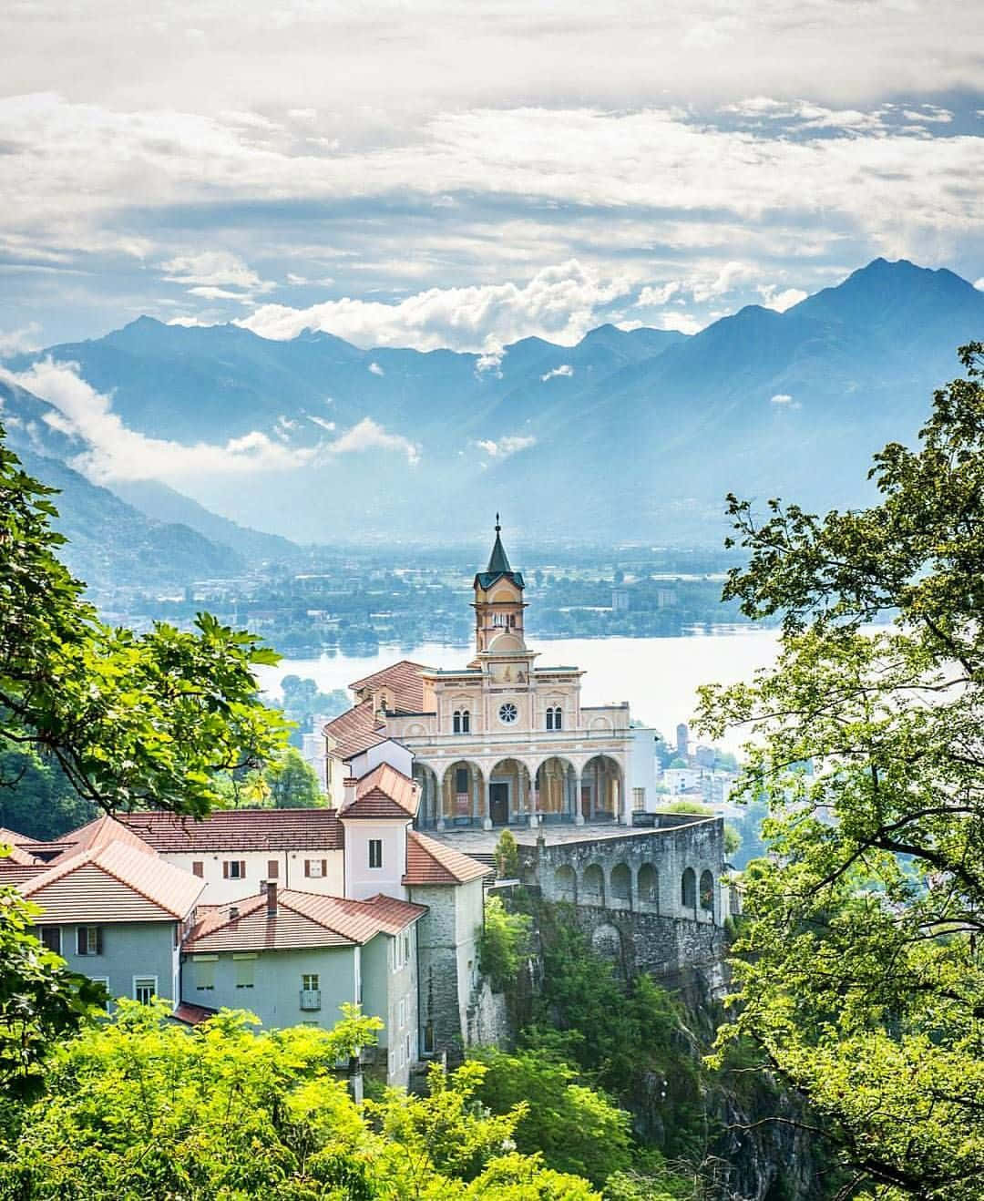 Locarno Madonnadel Sasso Overlooking Lake Maggiore Wallpaper