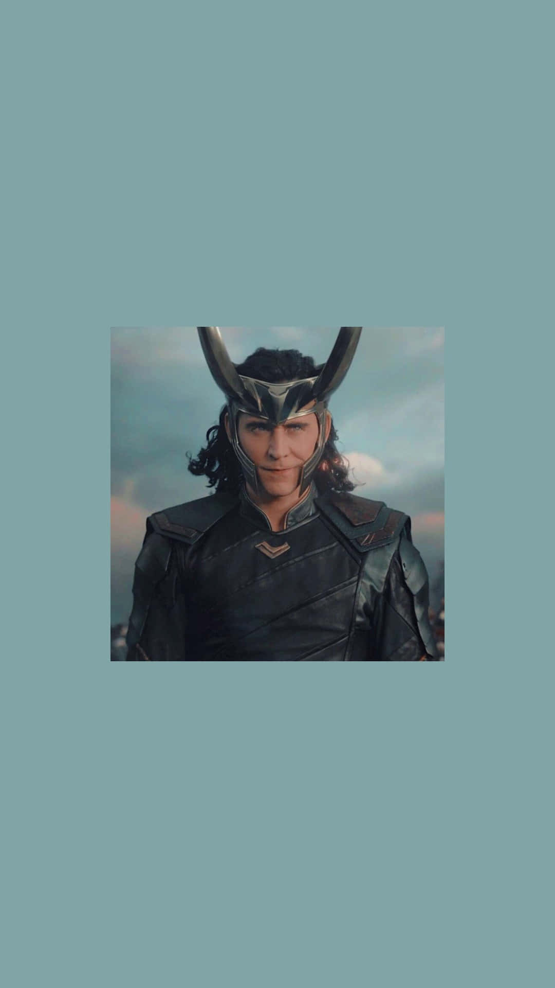 Marvelssuperhelt Loki Ankommer For At Redde Verden.
