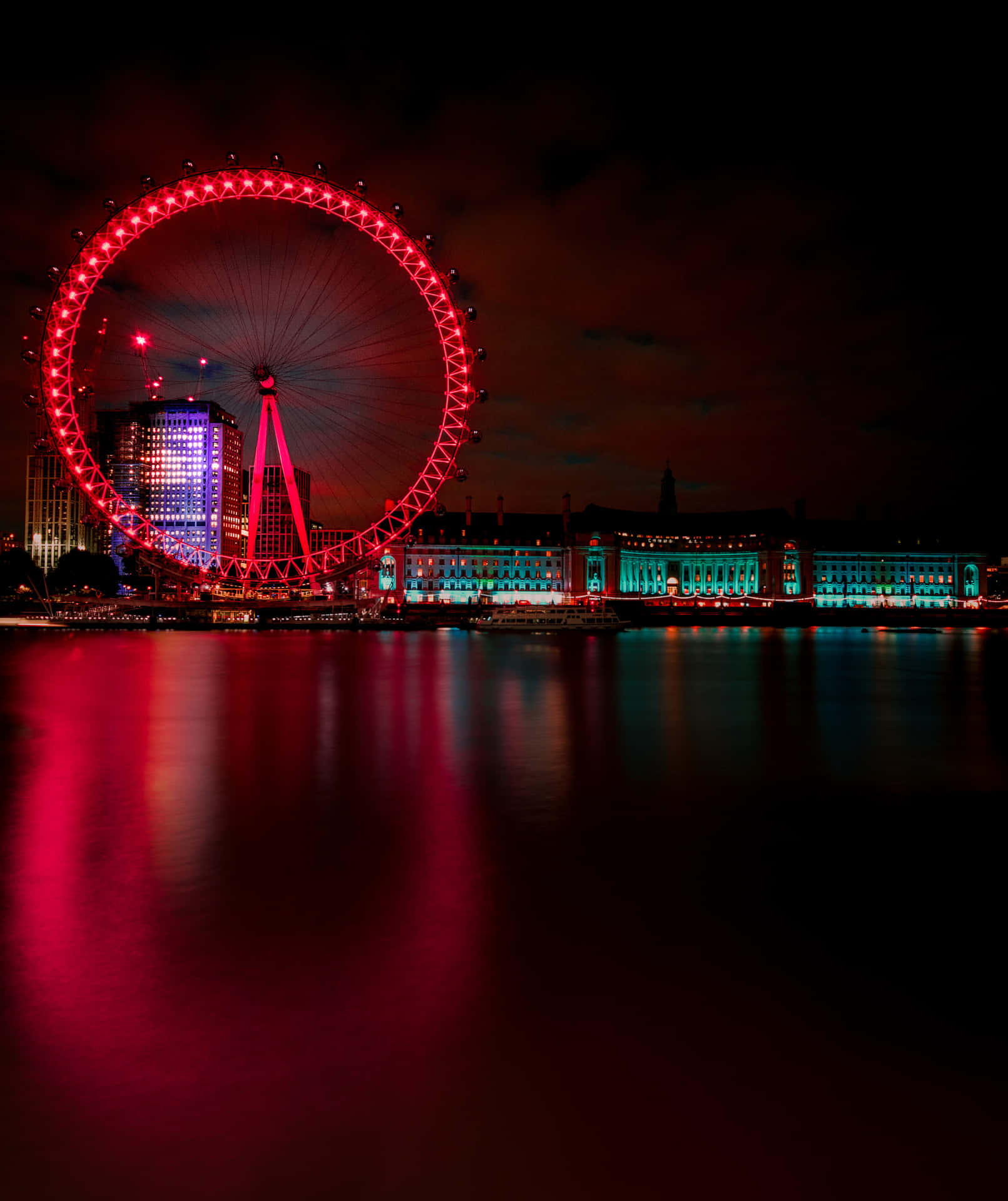 London Eye Ferris Wheel With Red Lights Wallpaper