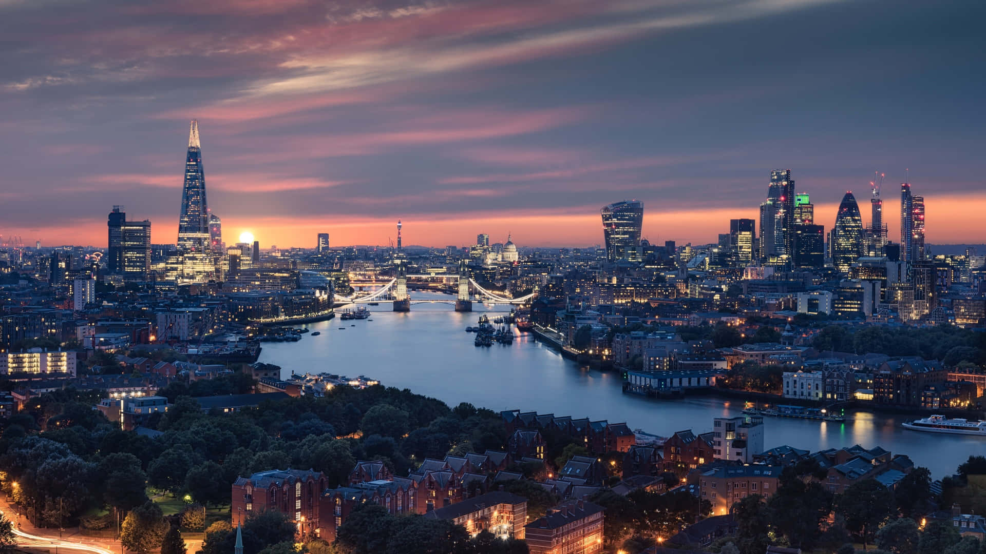London Skyline Twilight Panorama Wallpaper