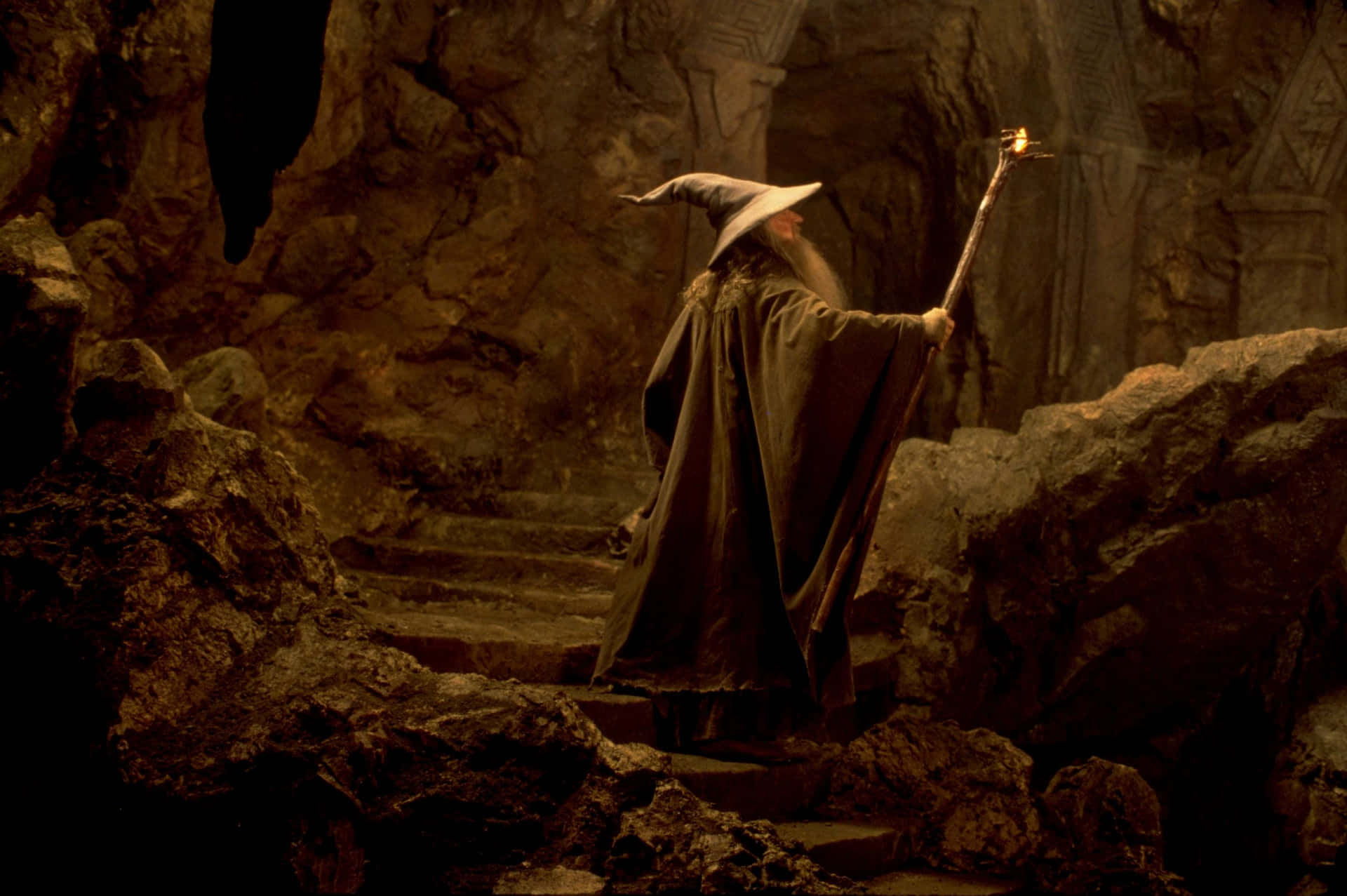 Sauron,den Mørke Herre Af Mordor, Hænger Truende Over Midgård.