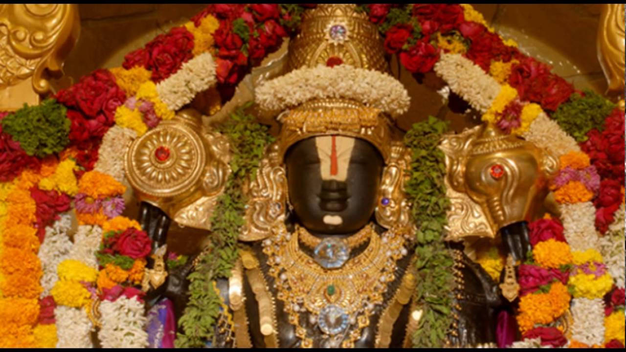 Lord Venkateswara With Garlands Close-up Wallpaper