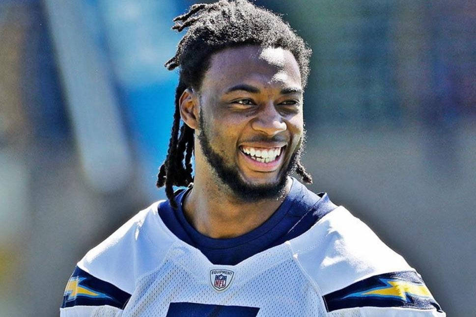 Losangeles Chargers Ricevitore Largo Rookie Mike Williams Sfondo