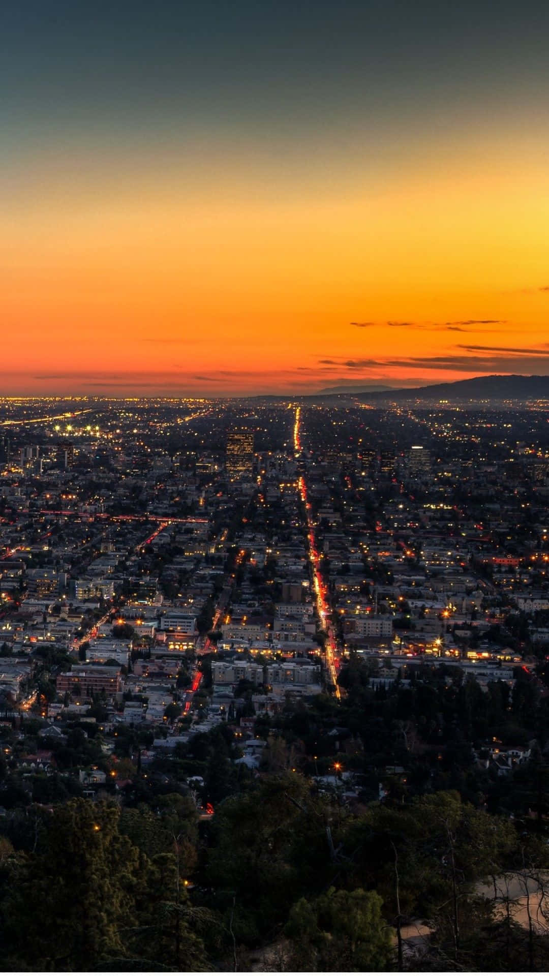 Schaudir Die Atemberaubende Skyline Von Los Angeles, Kalifornien An. Wallpaper