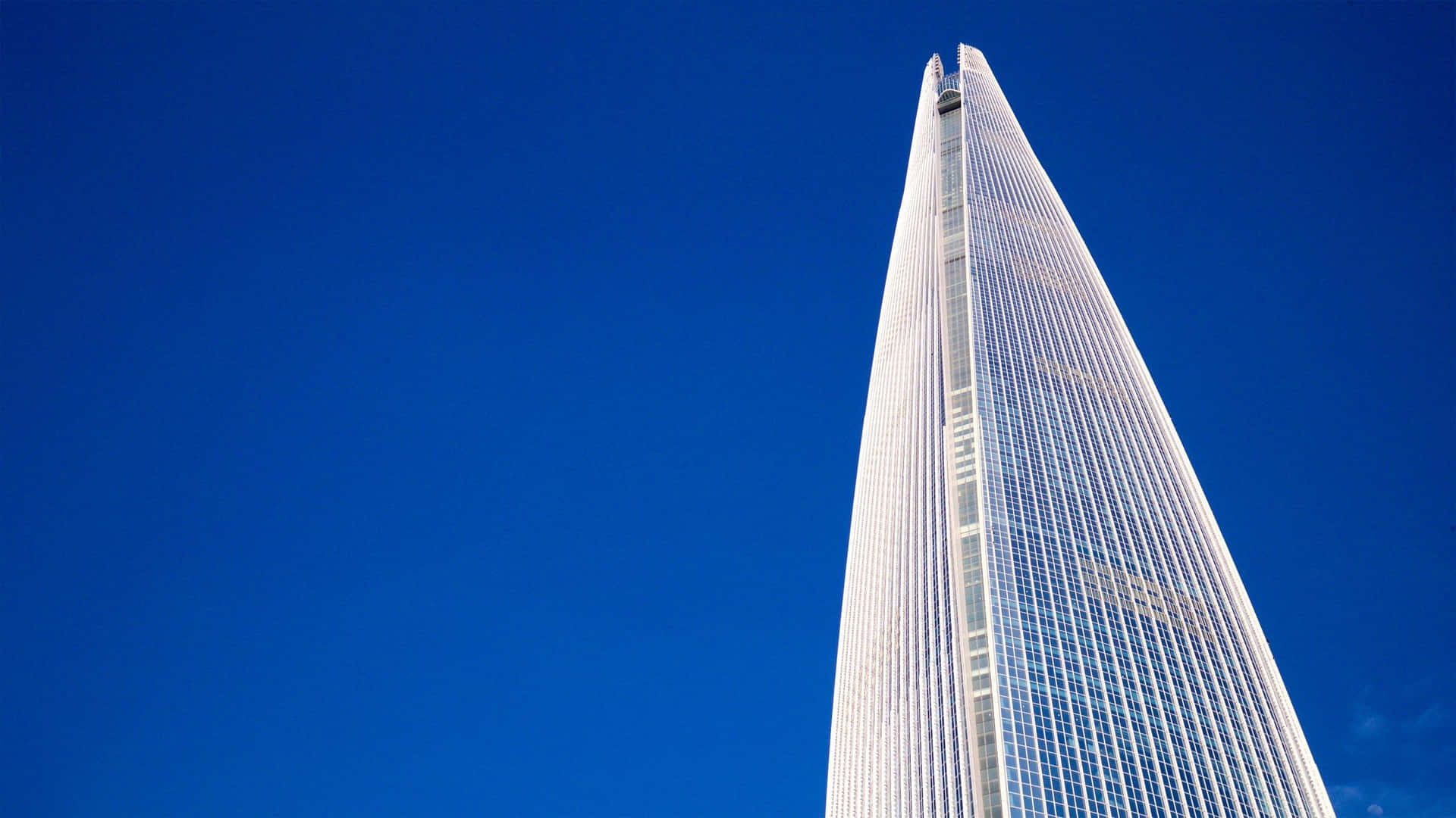 Lotte World Tower Against Blue Sky Wallpaper