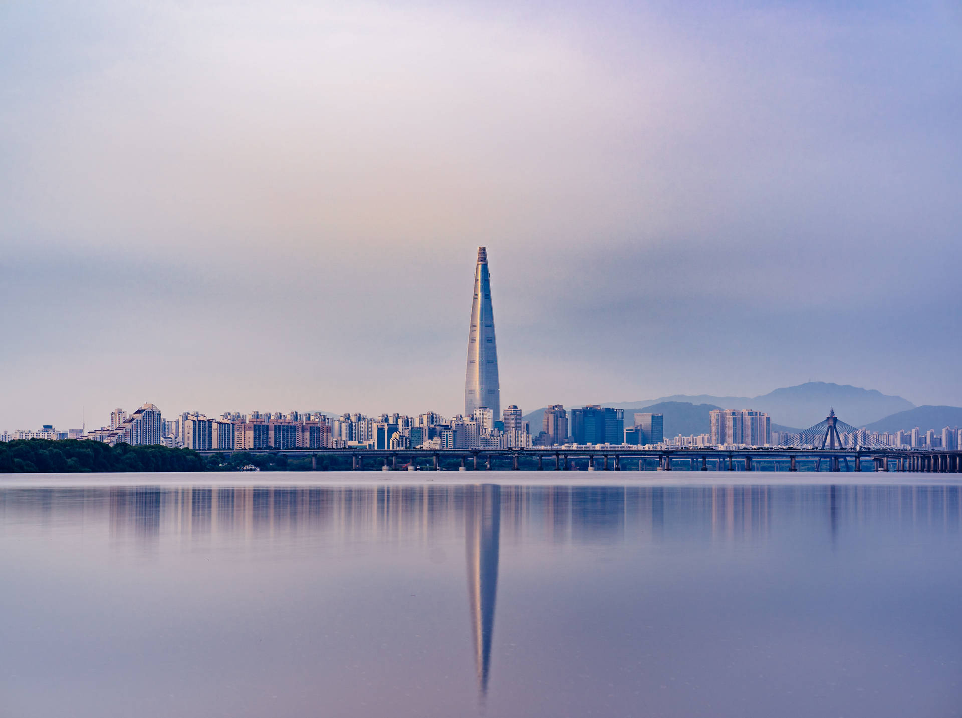 Lotteworld Tower En Seúl. Fondo de pantalla
