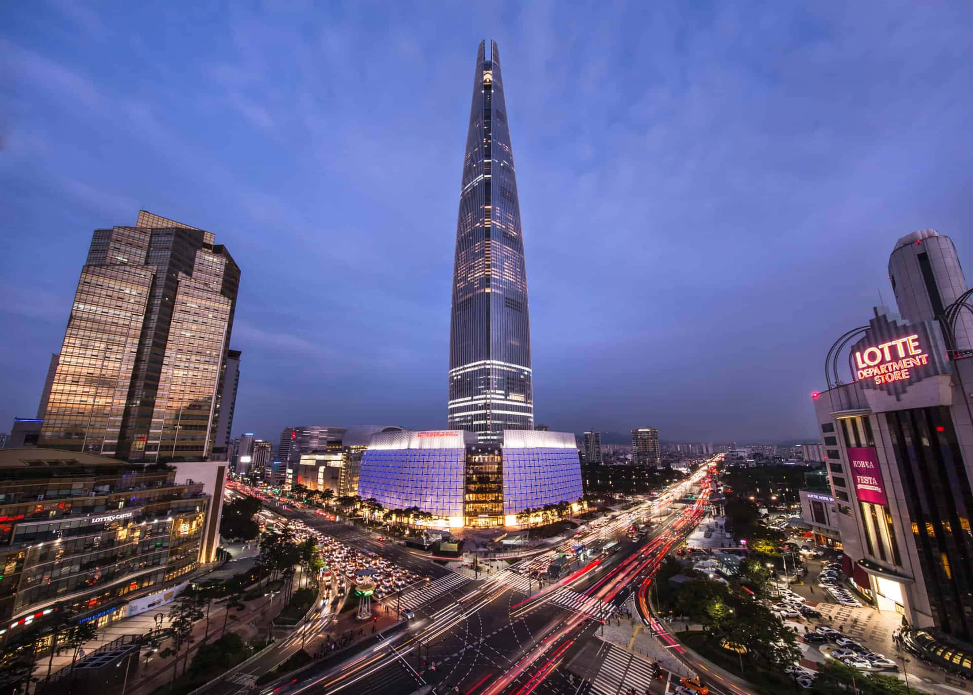 Download Lotte World Tower Twilight Skyline Wallpaper | Wallpapers.com