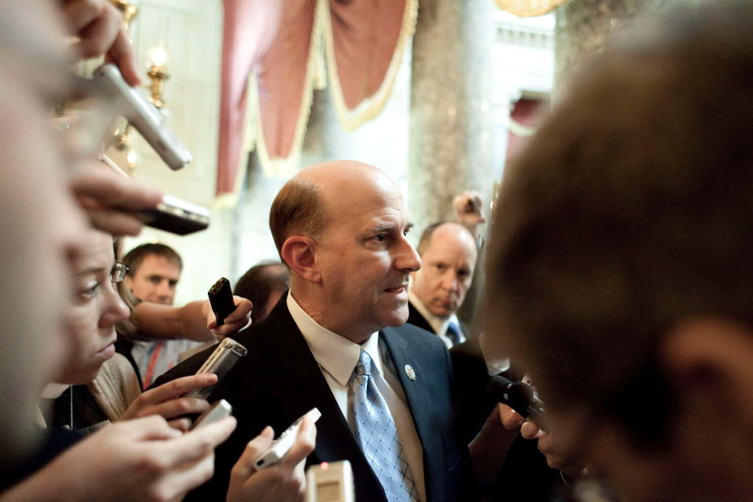 U.S. Representative Louie Gohmert Surrounded by Media Reporters Wallpaper