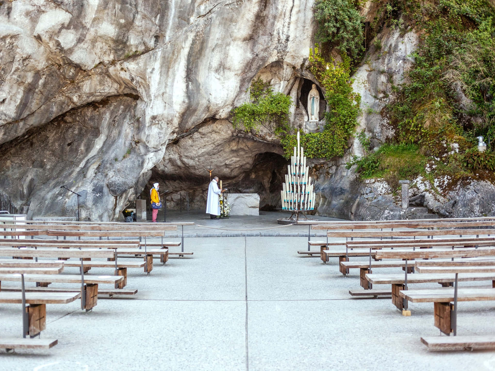 Lourdes Grotto Sanctuary Prayer Site Wallpaper