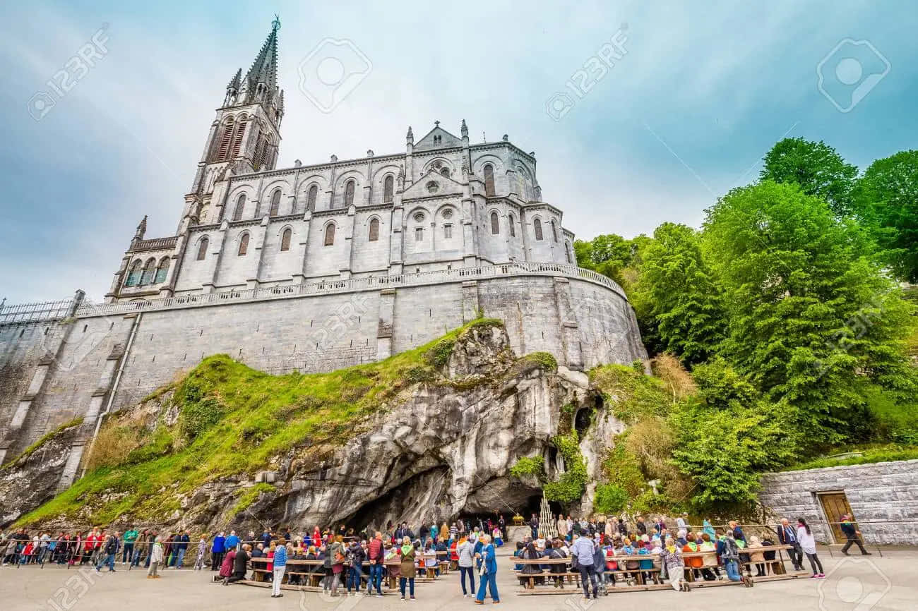 Lourdes Sanctuary Pilgrims Gathering.jpg Wallpaper