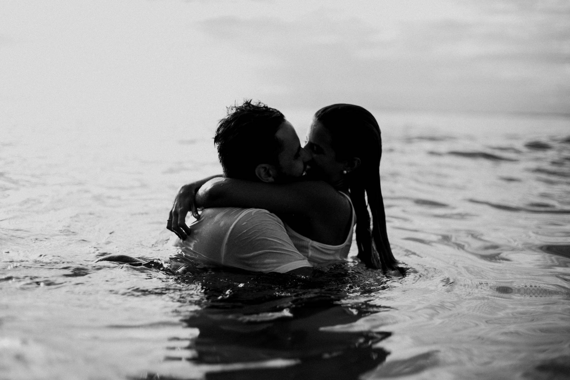 Love Black And White Ocean Kiss