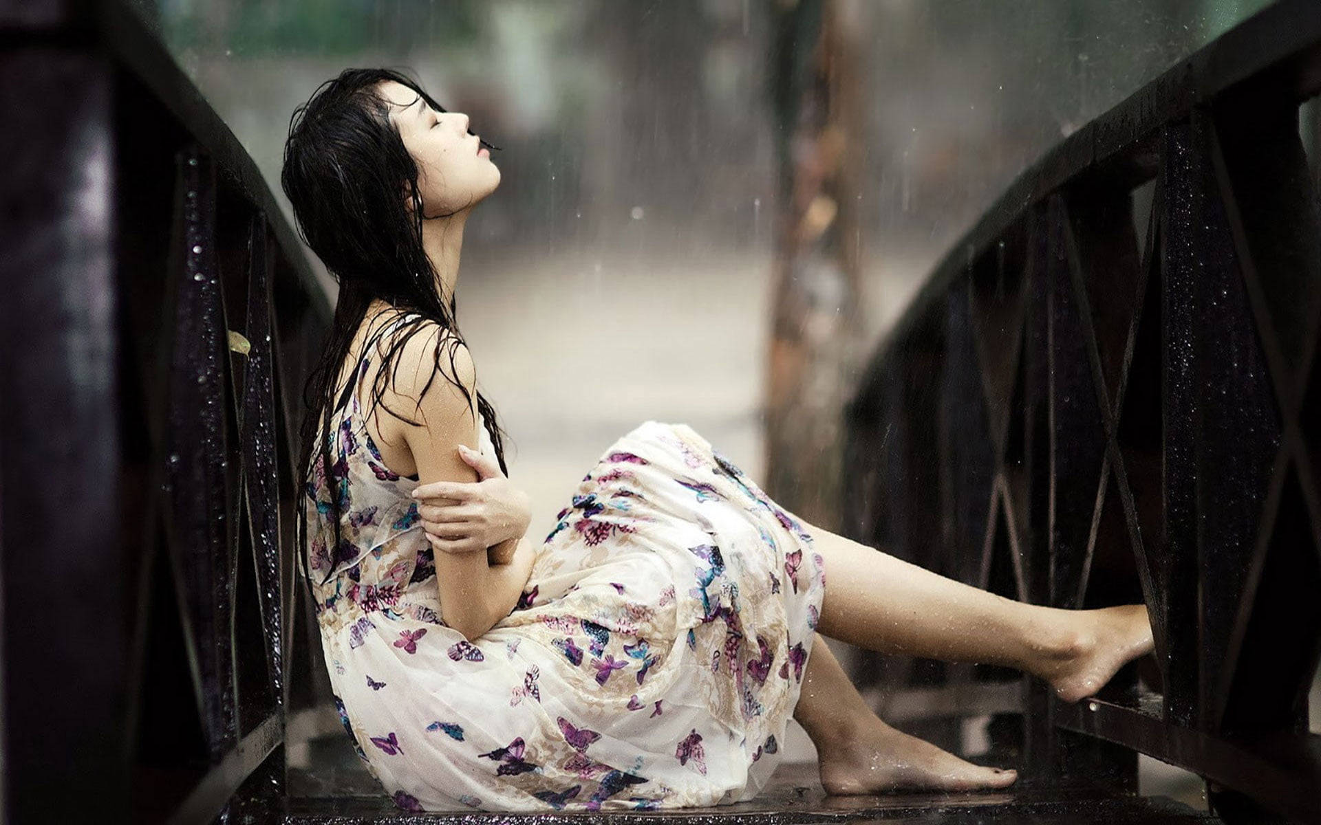 Download Love Failure Girl In Rain Wallpaper 