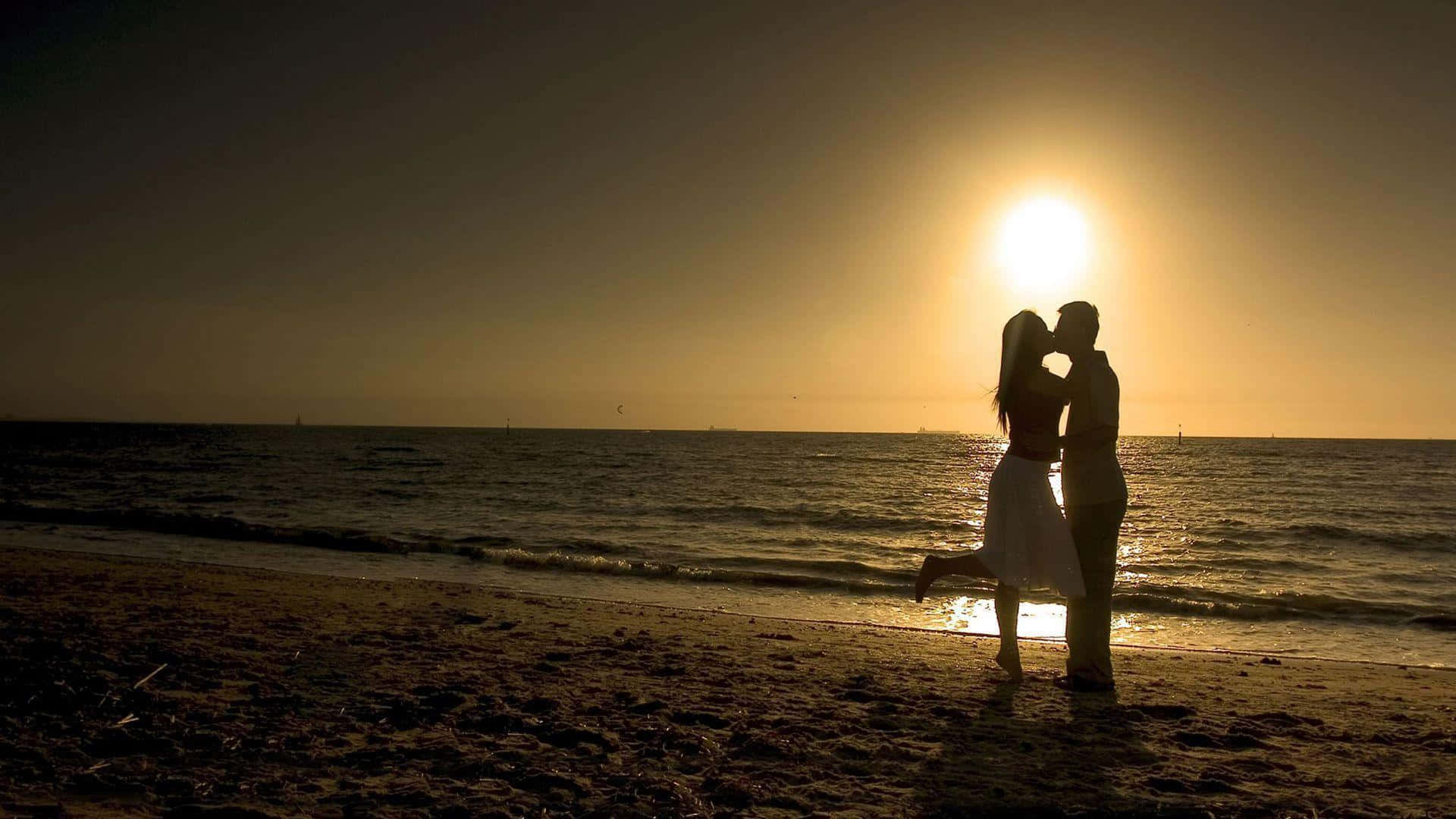 Love Kiss Beach Sunset Picture