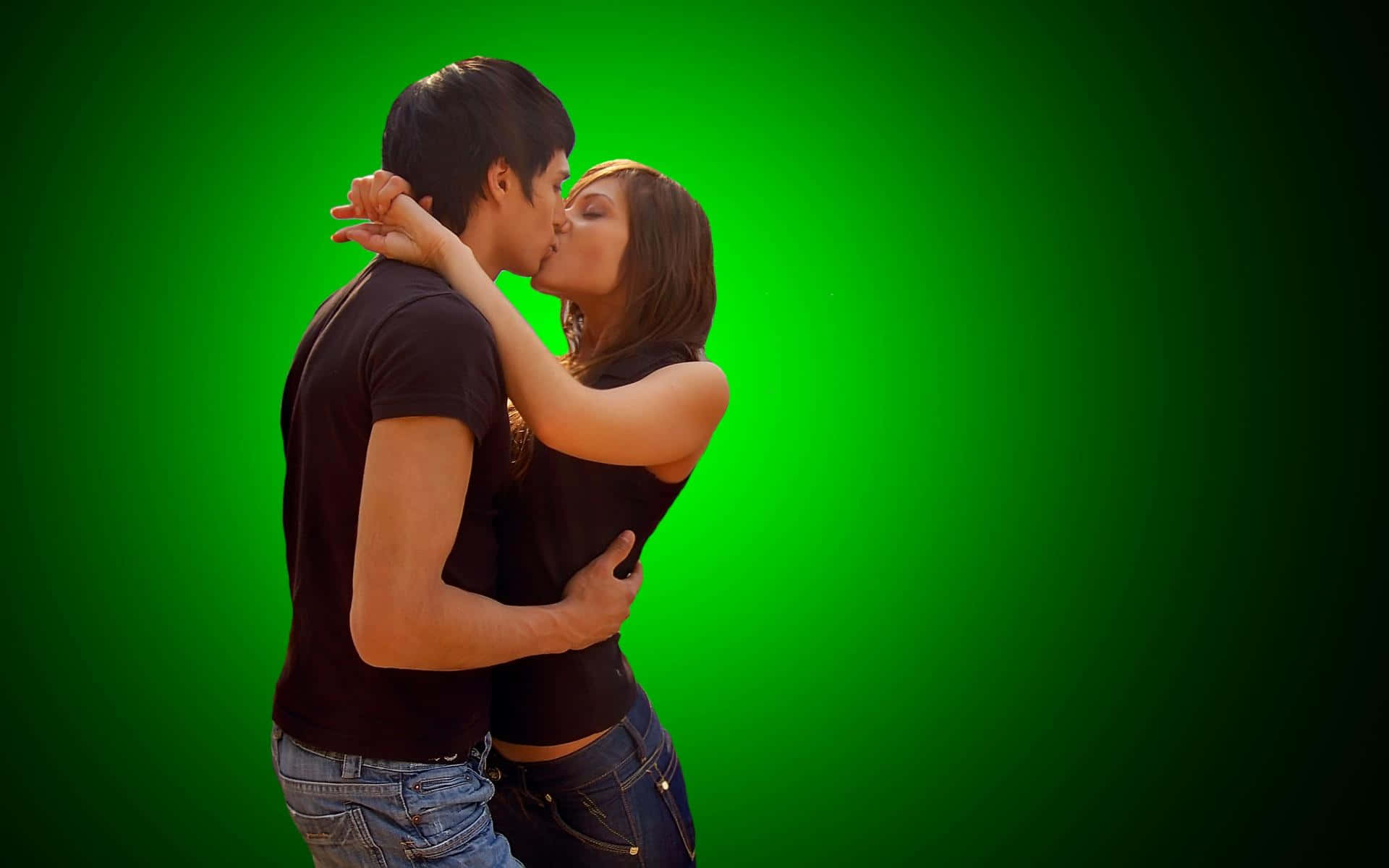 Lovely Couple Kissing Each Lips Wallpaper