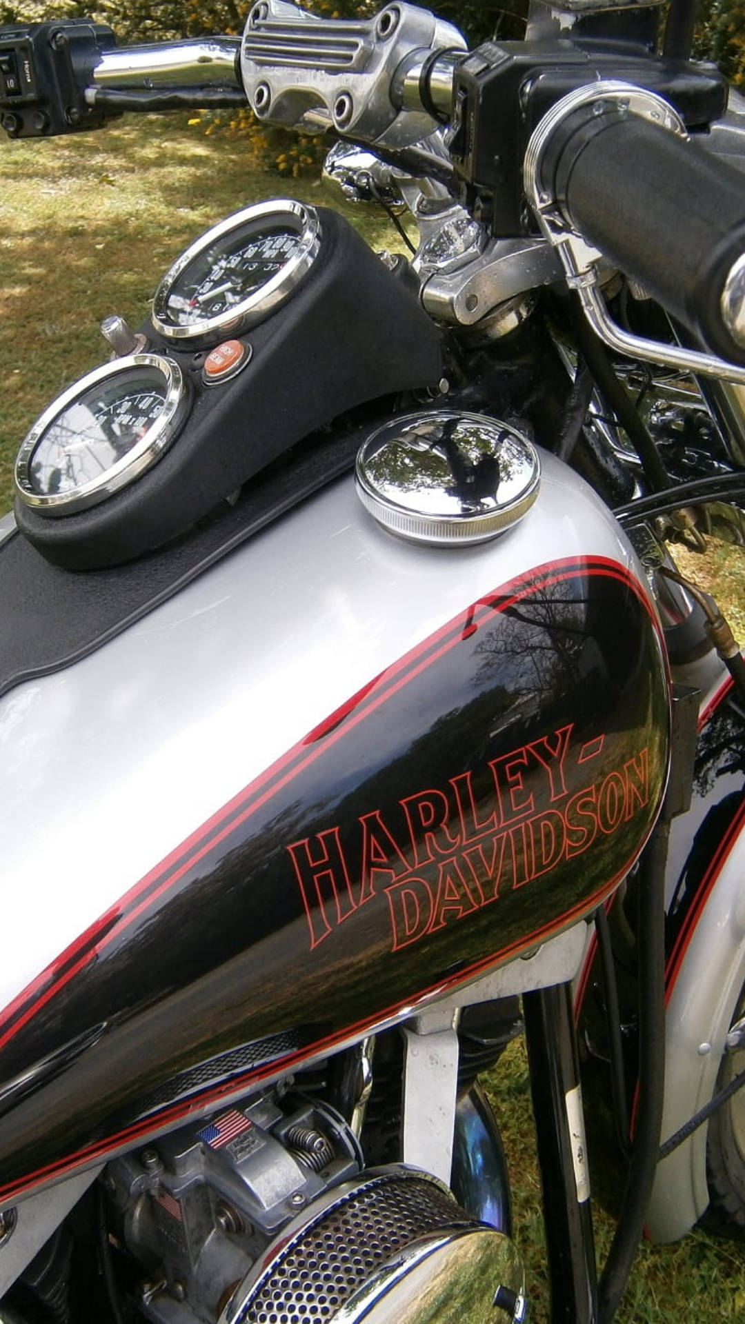 Low Rider Harley Davidson Mobile Wallpaper