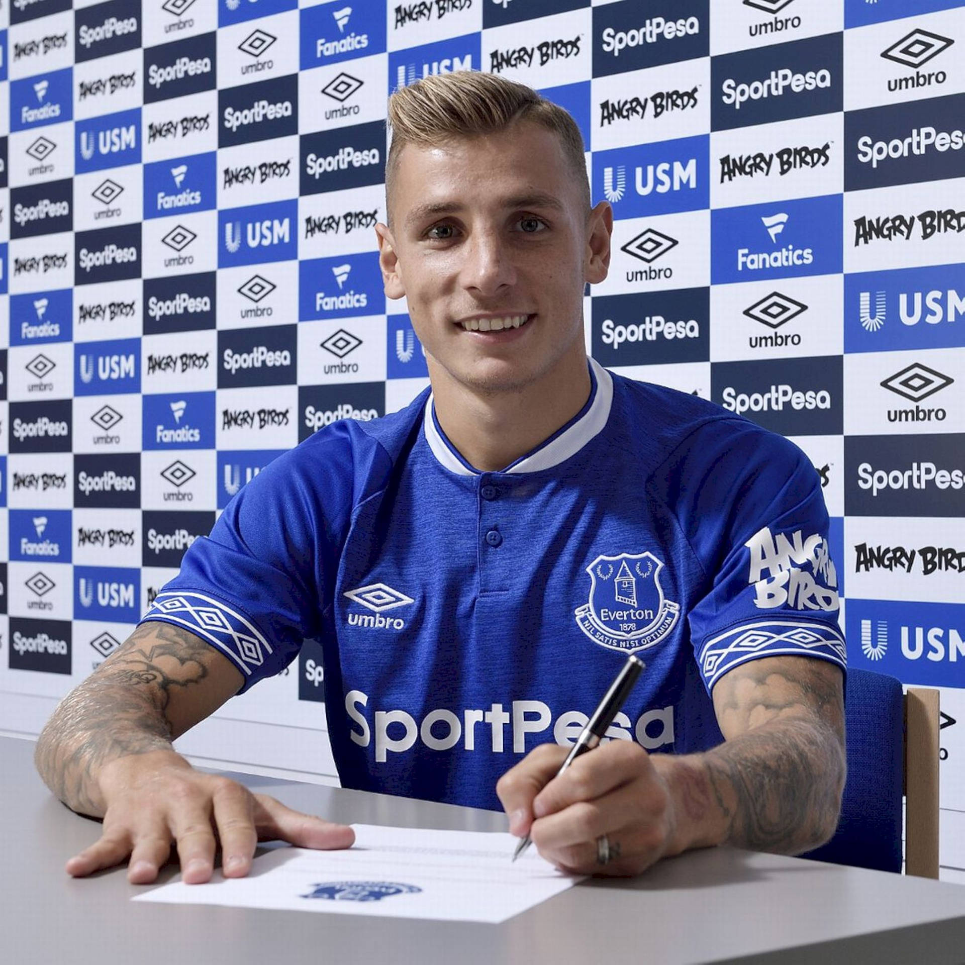 Lucas Digne Signing Everton FC Contract Wallpaper