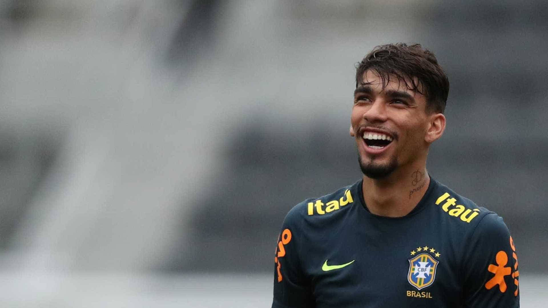 Lucas Paquetá With A Wide Smile Wallpaper