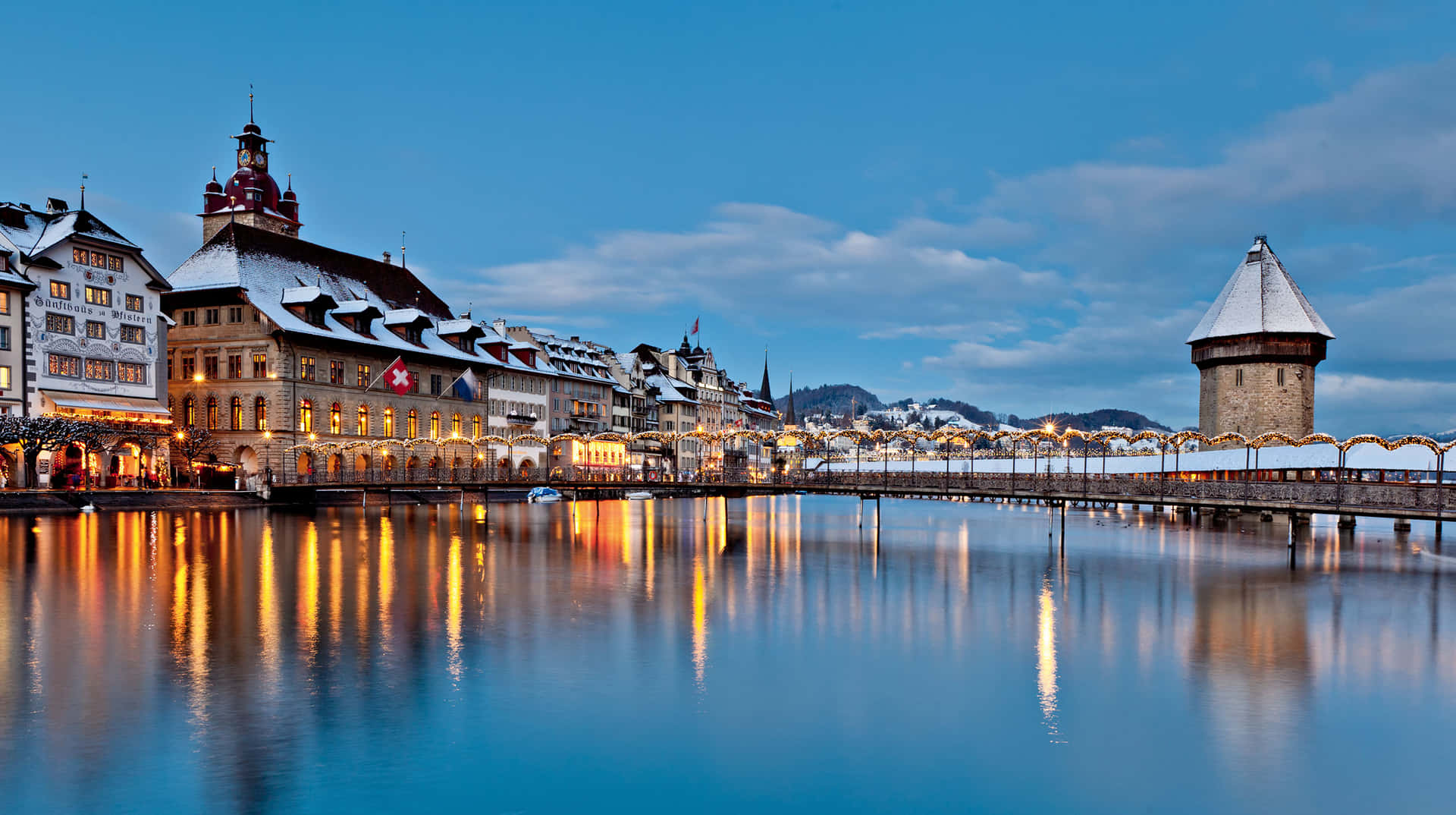 Lucerne Waterfront Twilight Reflections Wallpaper