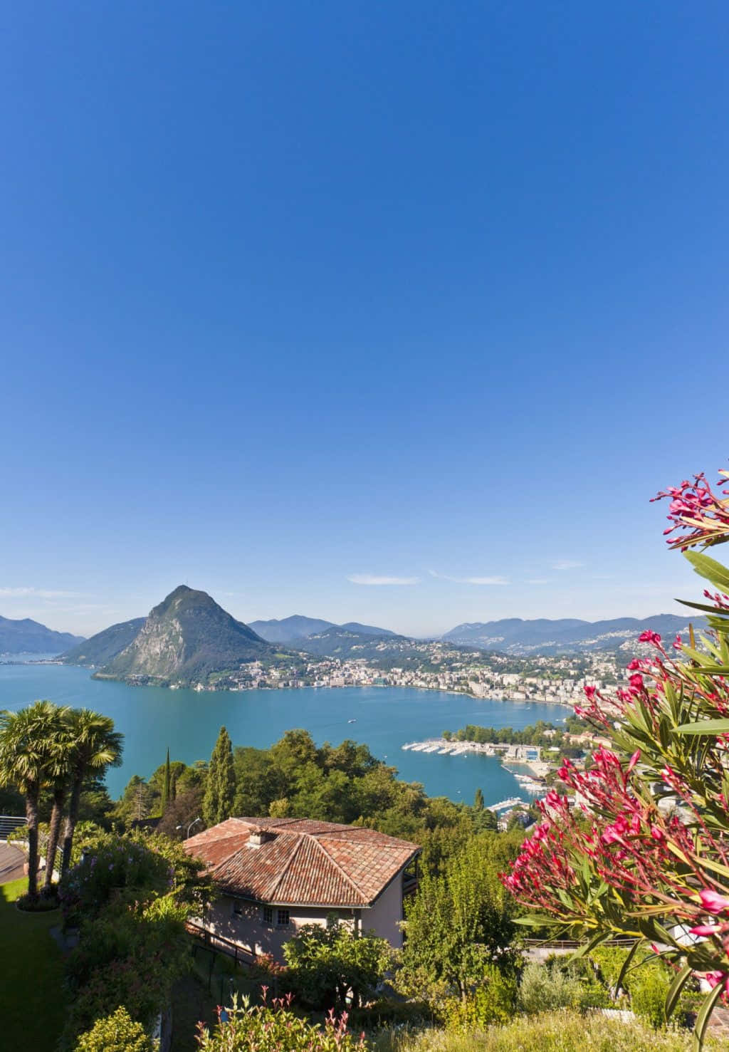 Uitzicht Op Het Meer Van Lugano Met Monte San Salvatore Achtergrond