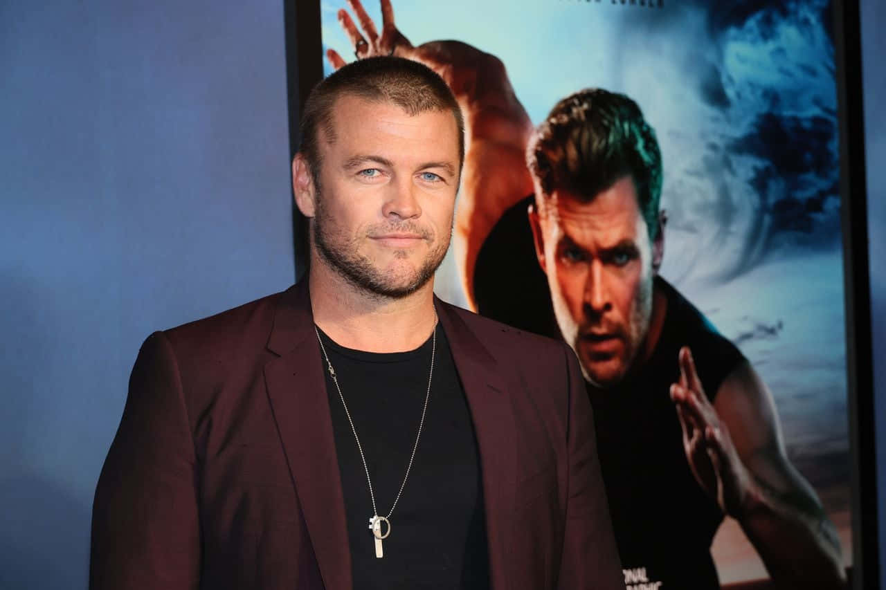 Luke Hemsworth Event Appearance Wallpaper