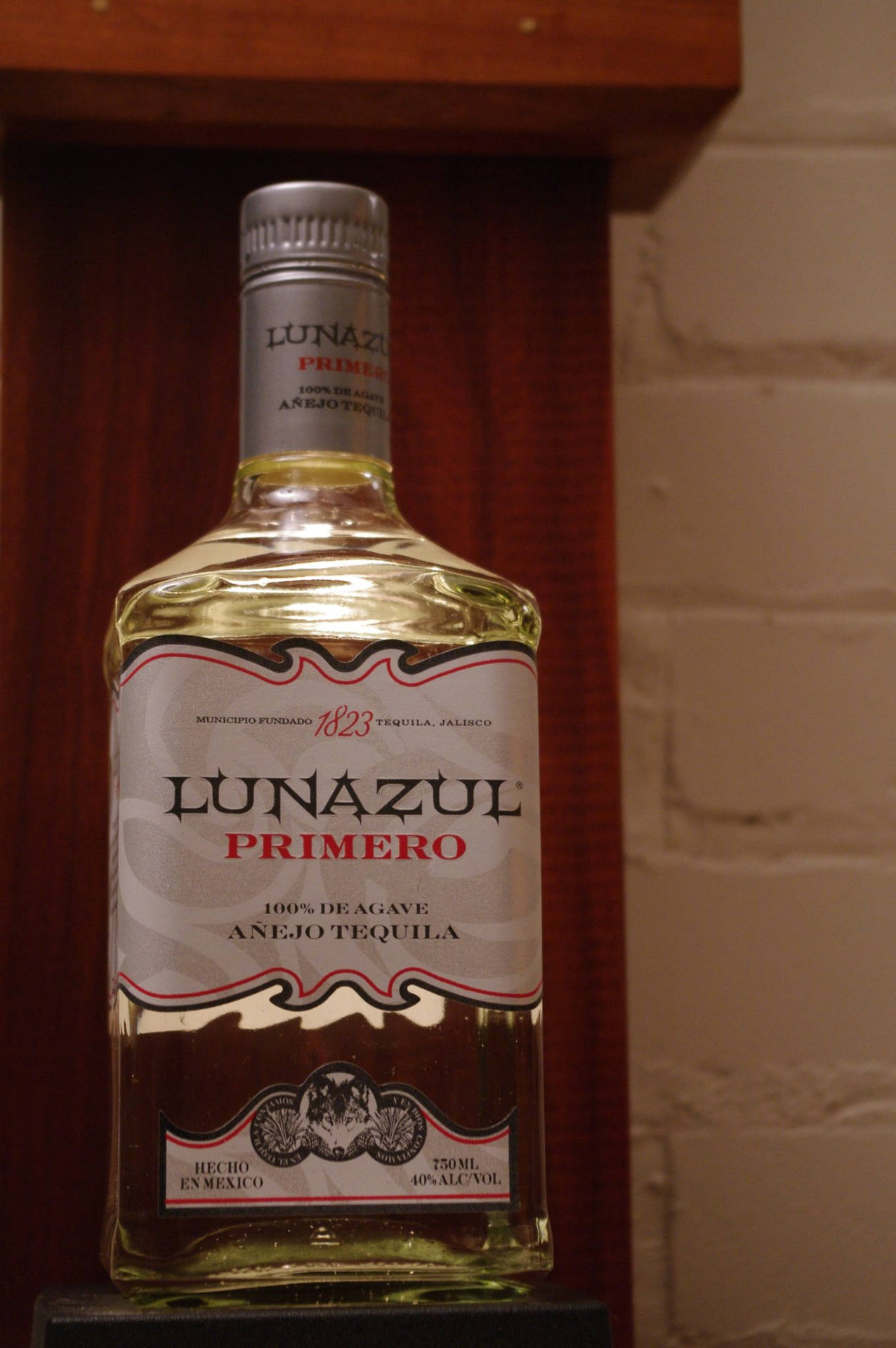 Savor the Taste of Authenticity with Lunazul Primero Tequila Wallpaper