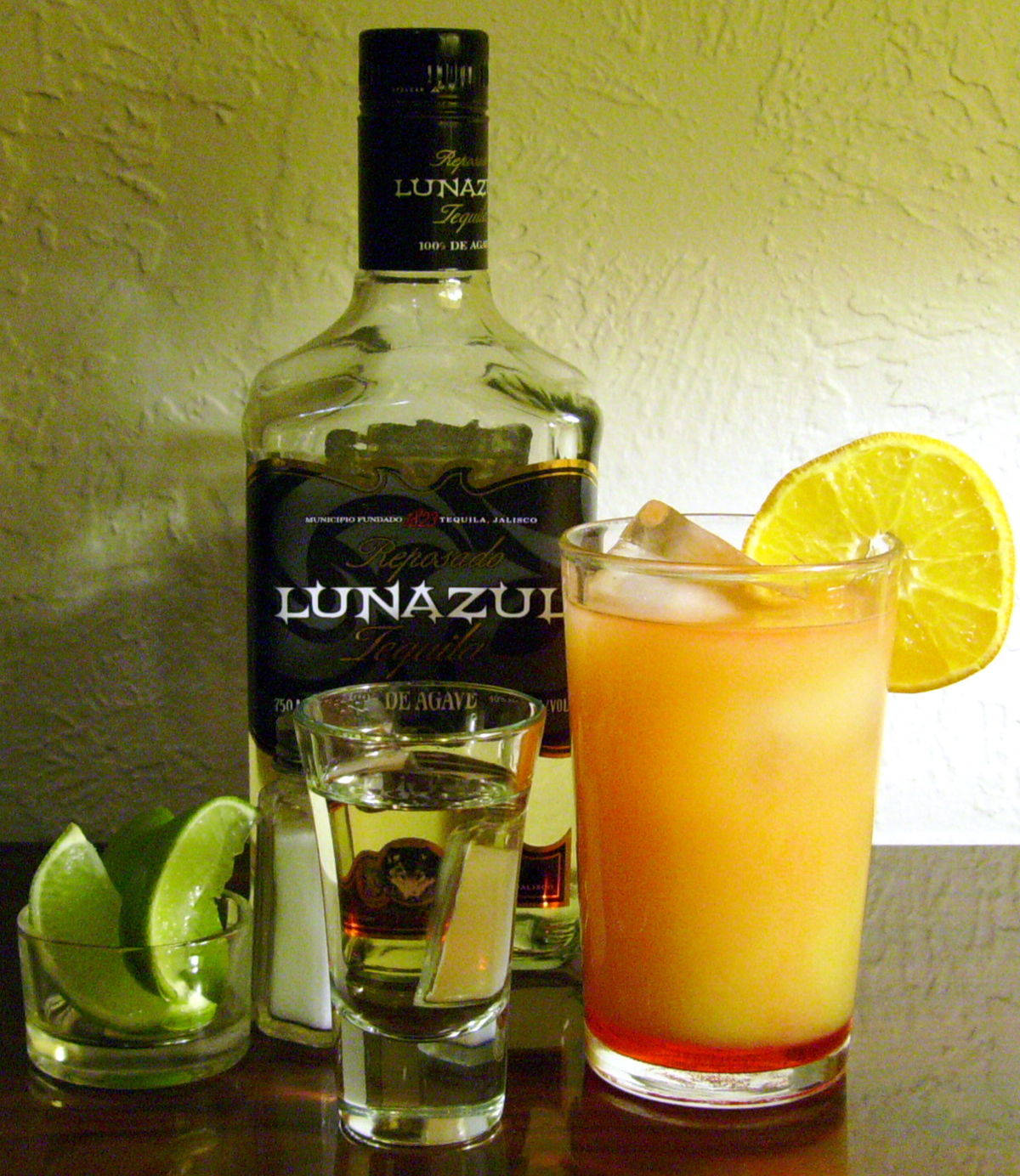 Gustail Sapore, Tequila Lunazul Reposado Sfondo