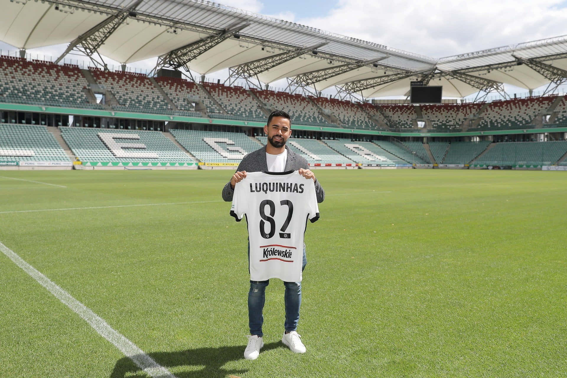 Luquinhas Presentationat Stadium Wallpaper