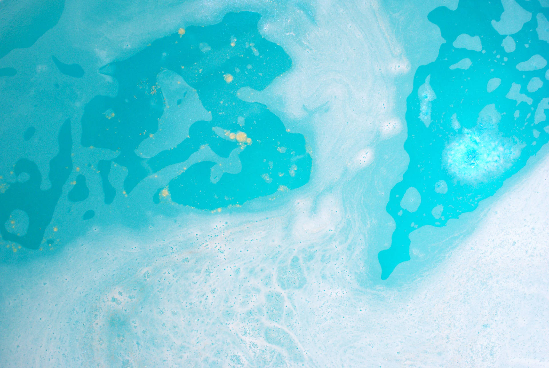 Lush Foamy Blue Liquid Wallpaper