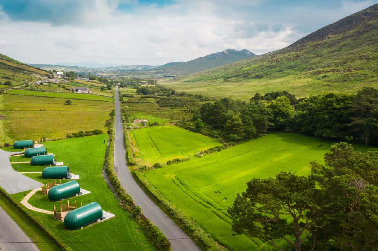 Lush Green Lisburn Countryside Wallpaper